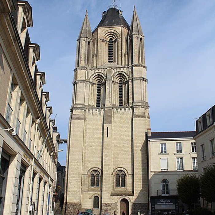 Photo de Ancienne abbaye Saint-Aubin, actuelle préfecture