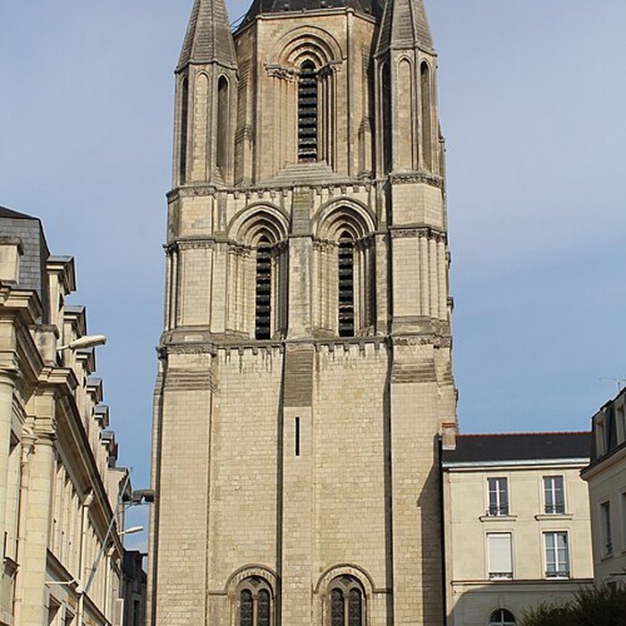 Photo de Ancienne abbaye Saint-Aubin, actuelle préfecture