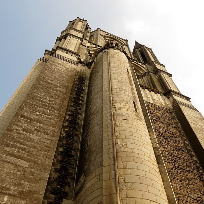Photo de Ancienne abbaye Saint-Aubin, actuelle préfecture
