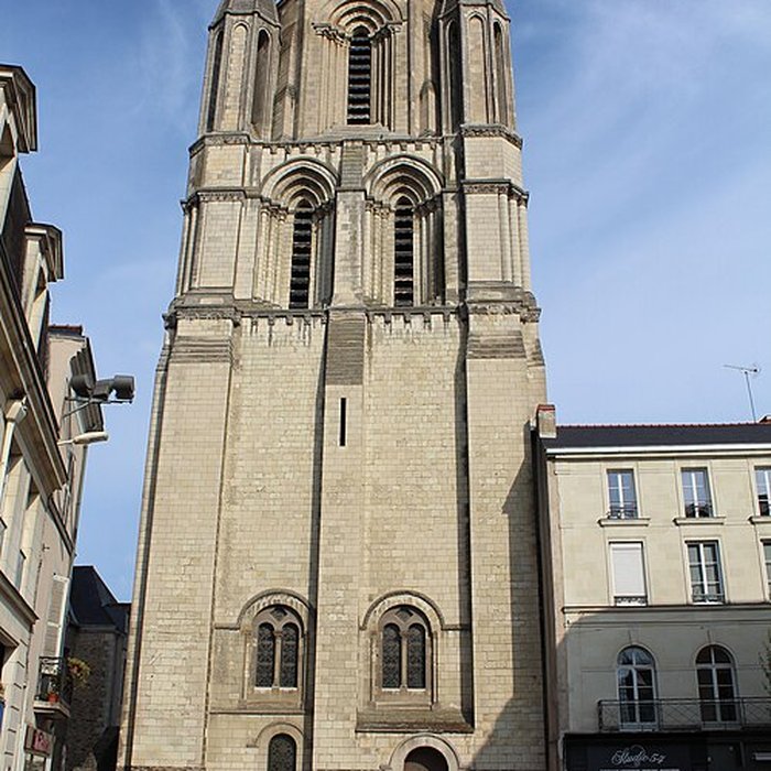 Photo de Ancienne abbaye Saint-Aubin, actuelle préfecture