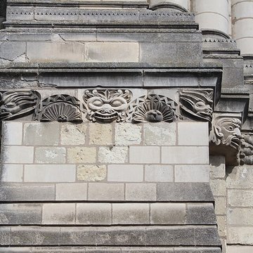 Ancienne abbaye Saint-Aubin, actuelle préfecture