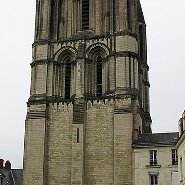Ancienne abbaye Saint-Aubin, actuelle préfecture