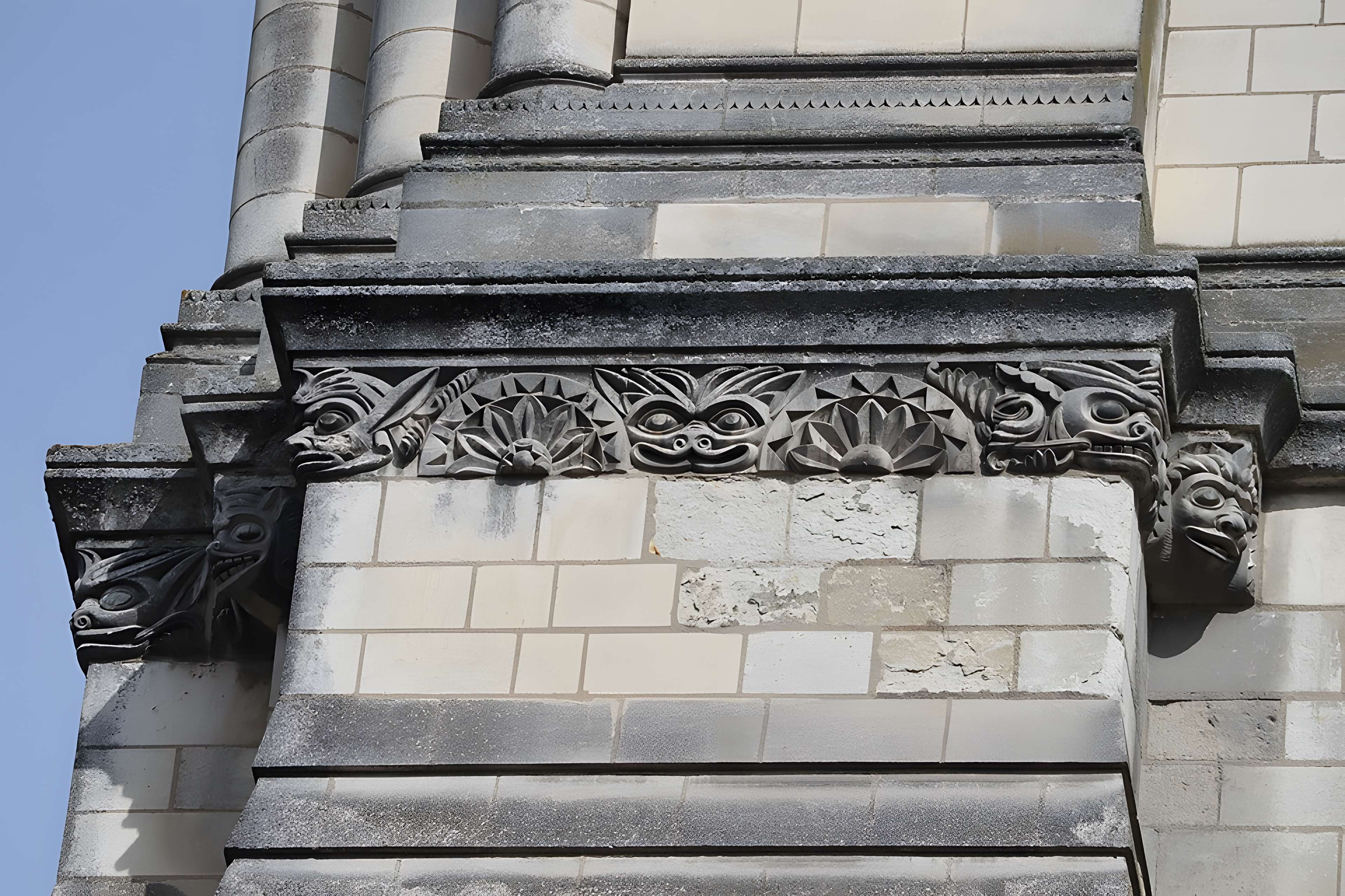 Ancienne abbaye Saint-Aubin, actuelle préfecture