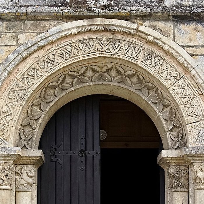 Photo de Église Saint-Hilaire de Mouthiers-sur-Boëme
