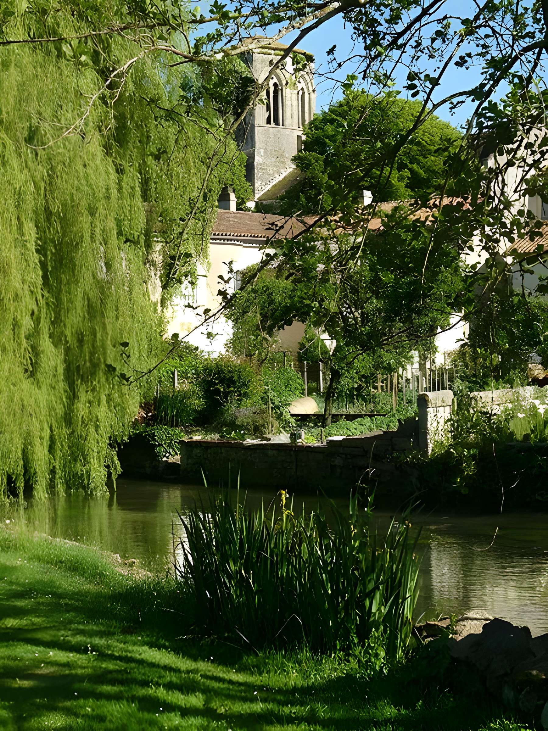 Église Saint-Hilaire de Mouthiers-sur-Boëme
