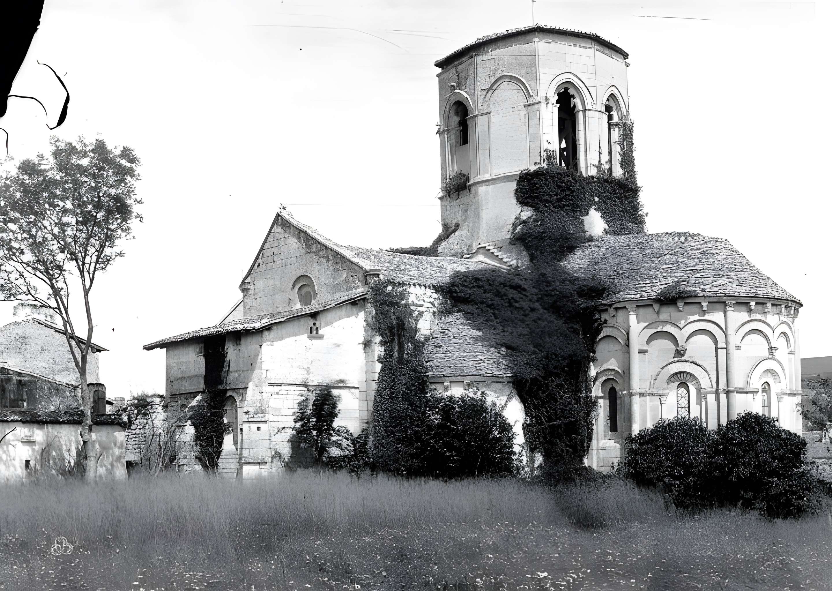 Église Saint-Hilaire de Mouthiers-sur-Boëme