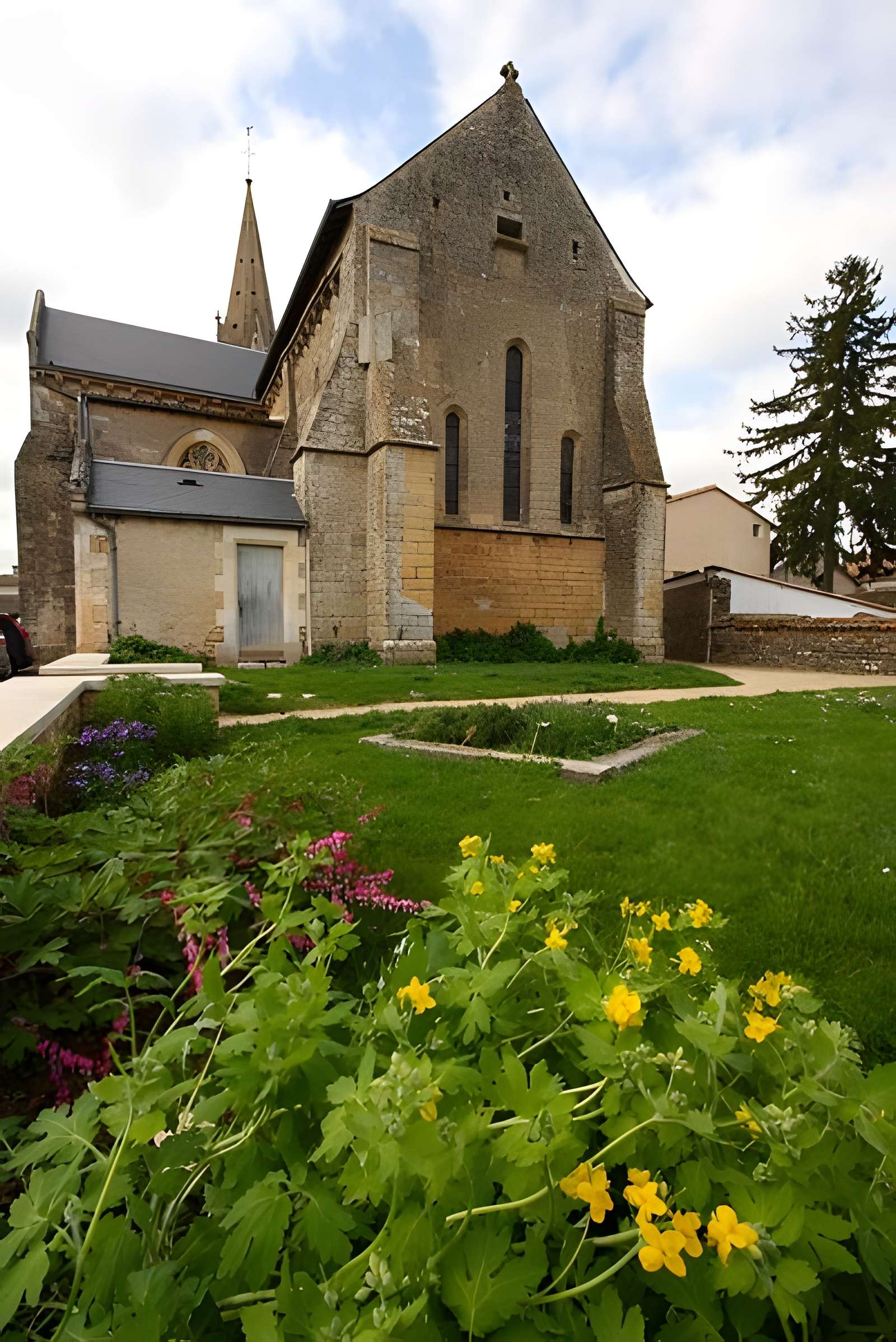 Église Saint-Hilaire de Rouillé 