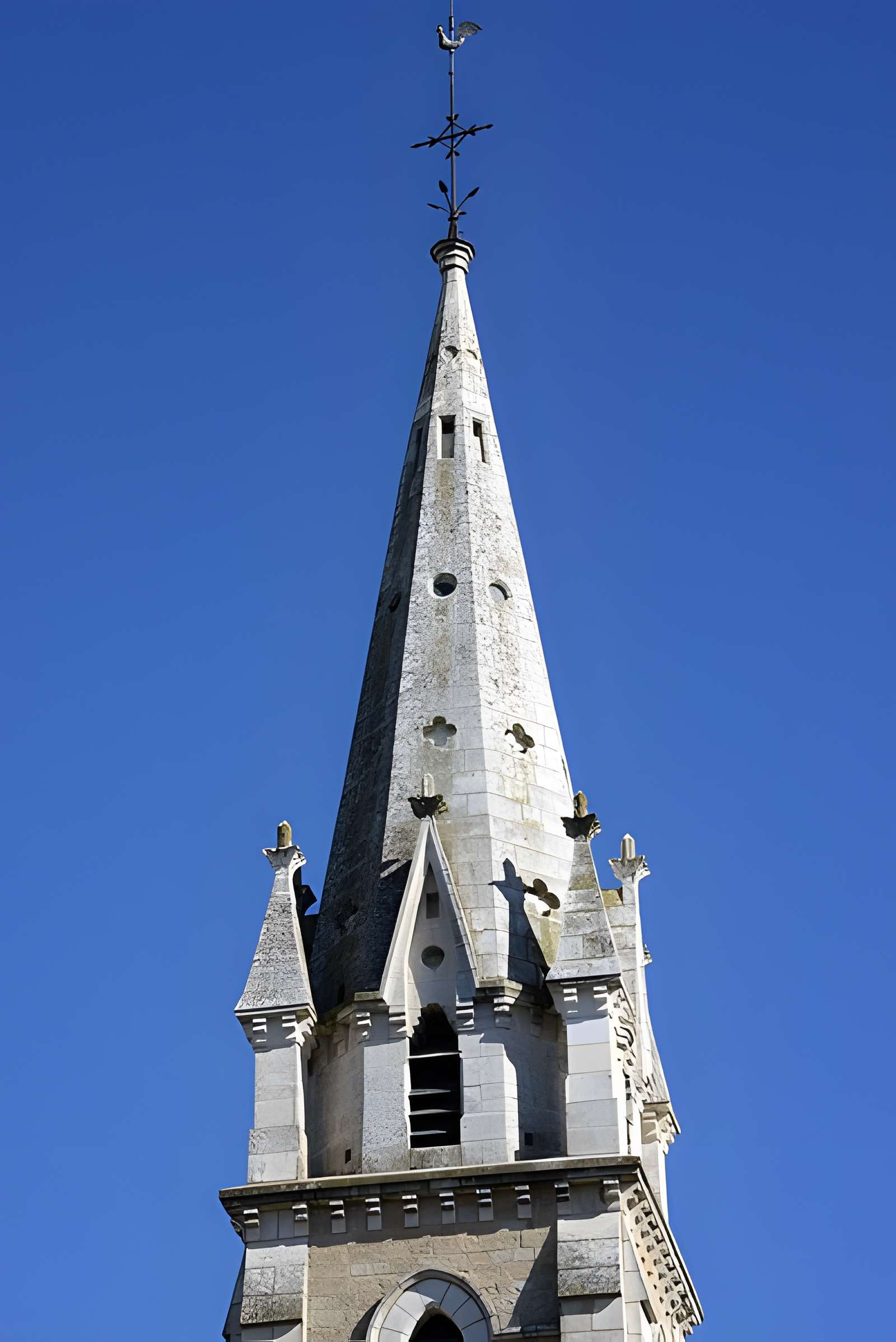 Église Saint-Hilaire de Rouillé
