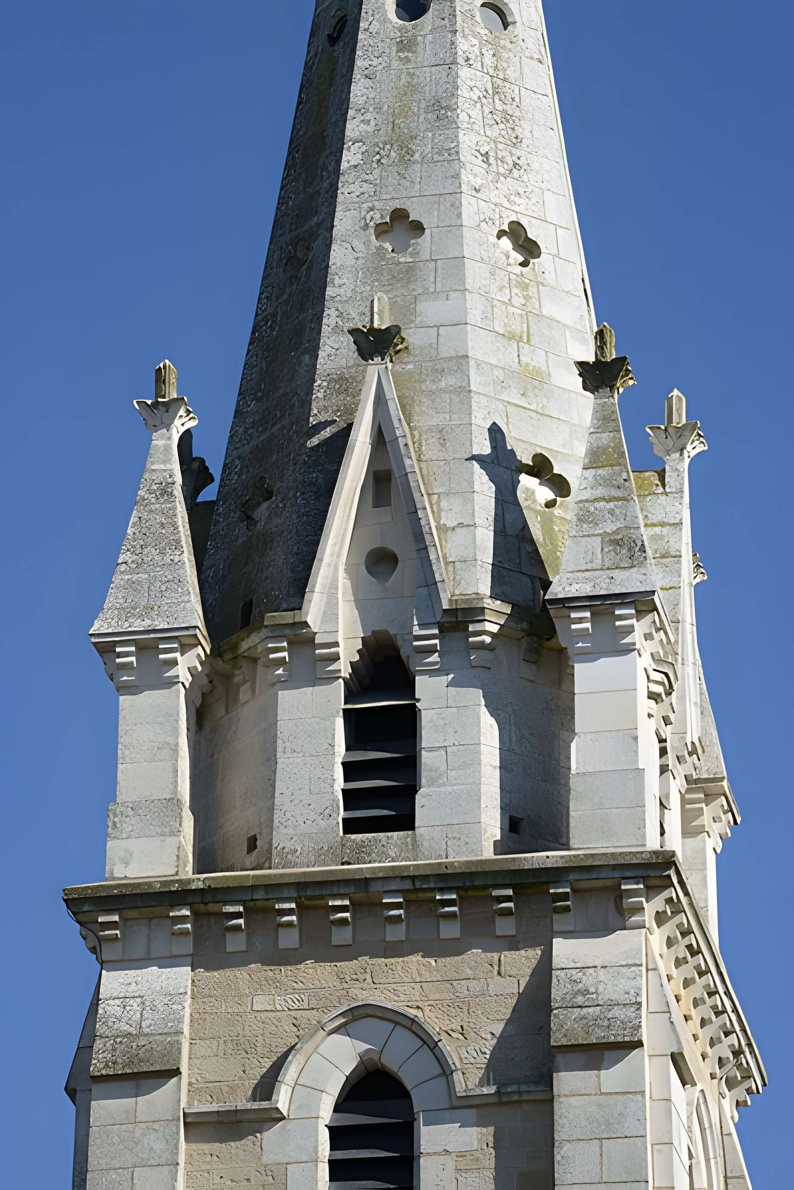 Église Saint-Hilaire de Rouillé