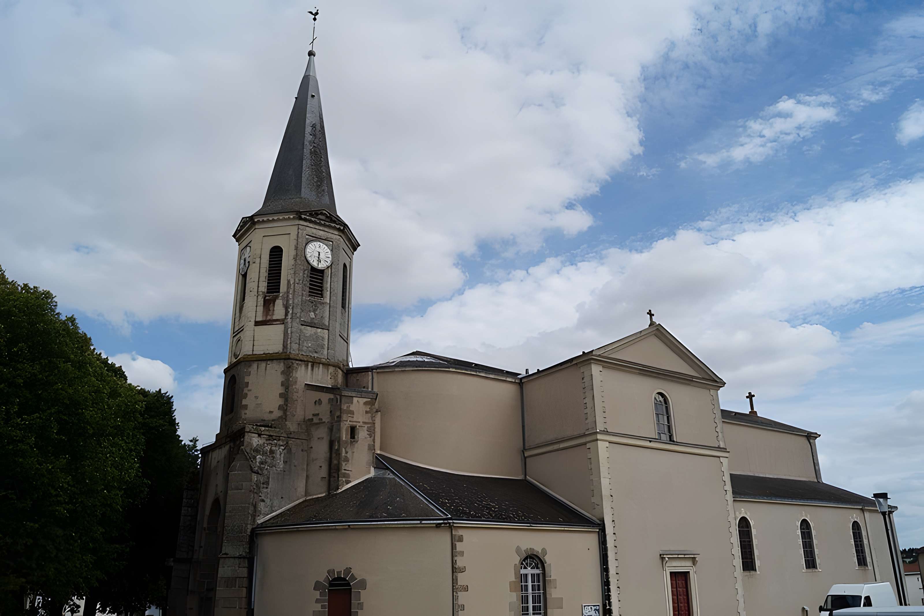 Église Saint-Hilaire de Saint-Hilaire-de-Loulay