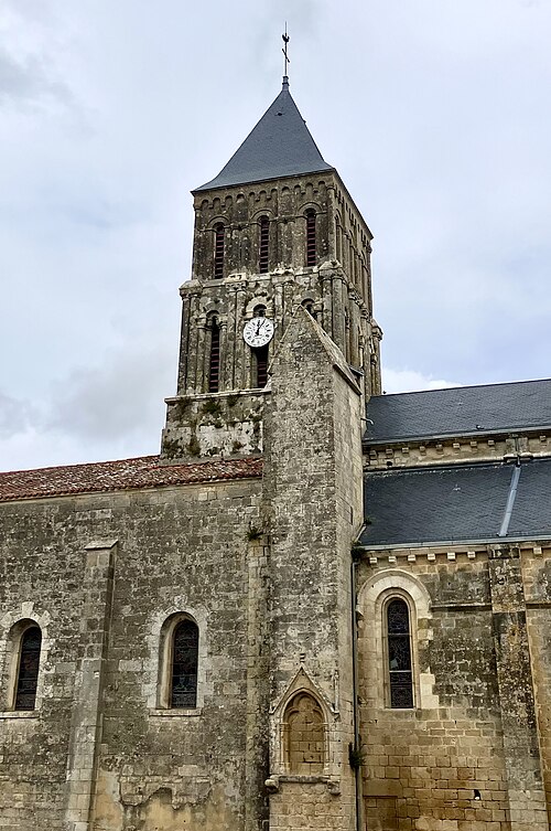 Église Saint-Hilaire de Saint-Hilaire-des-Loges