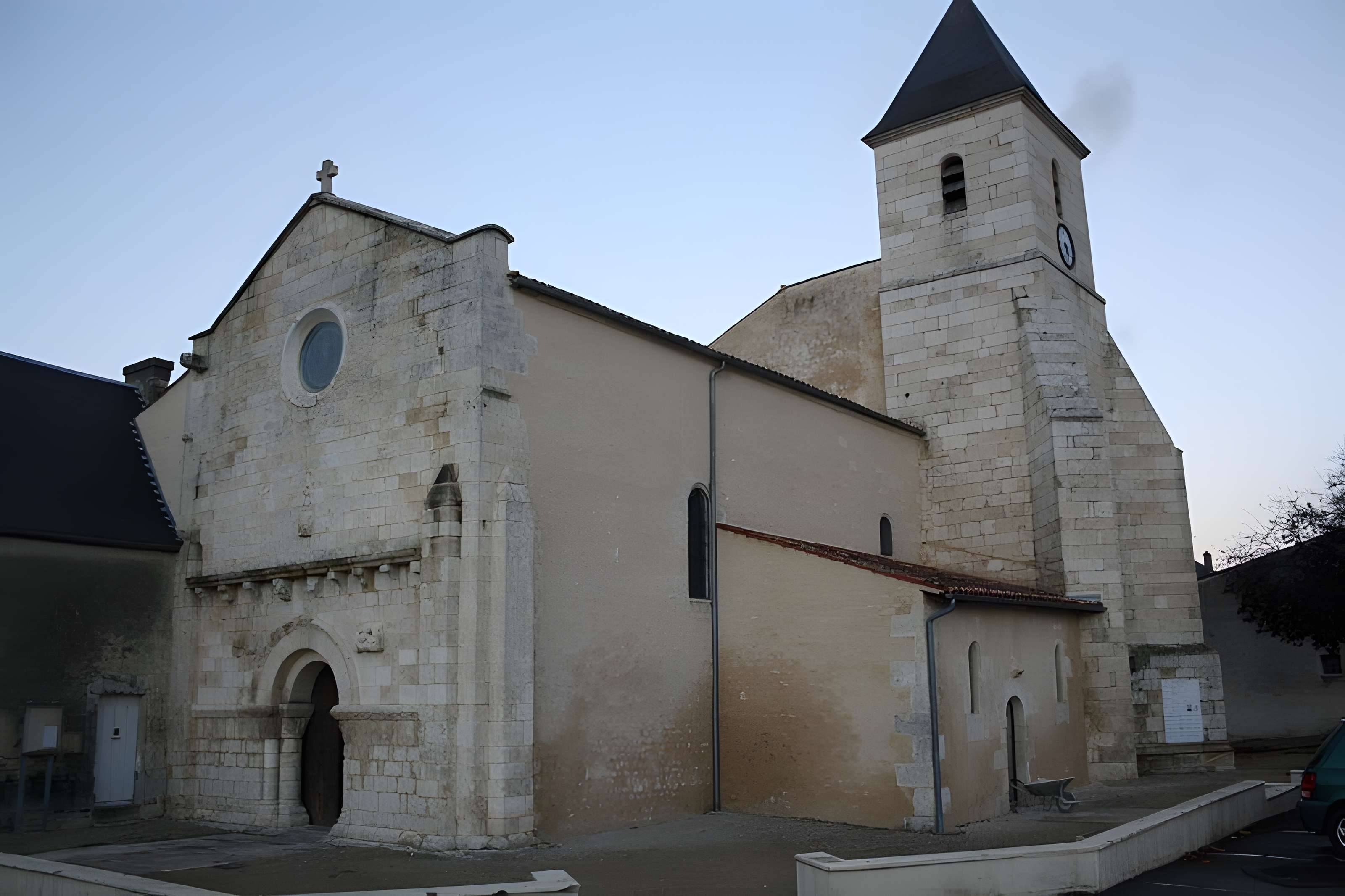Église Saint-Hilaire de Saint-Hilaire-de-Villefranche 