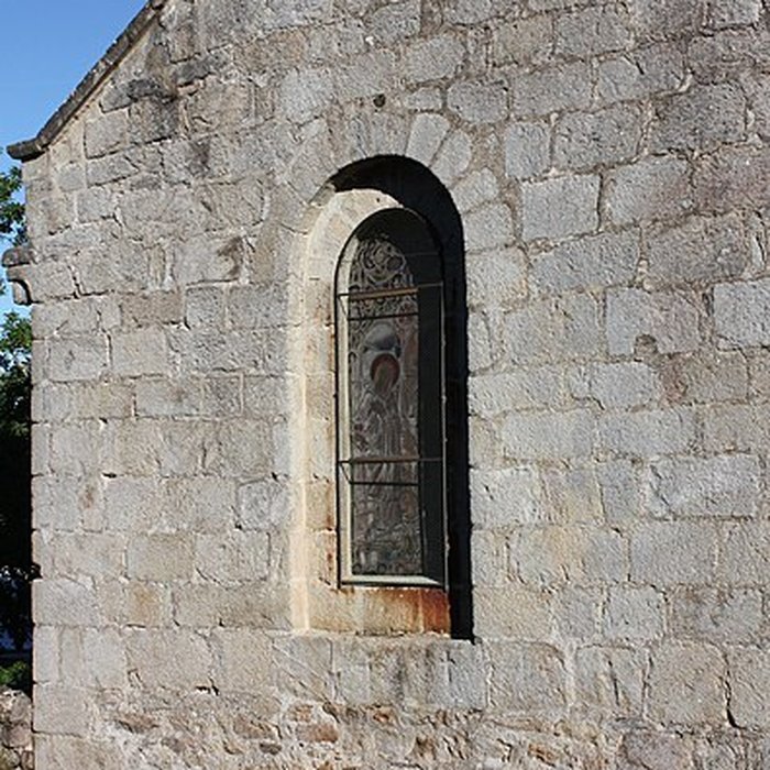 Photo de Église Saint-Hilaire de Saint-Hilaire-les-Places