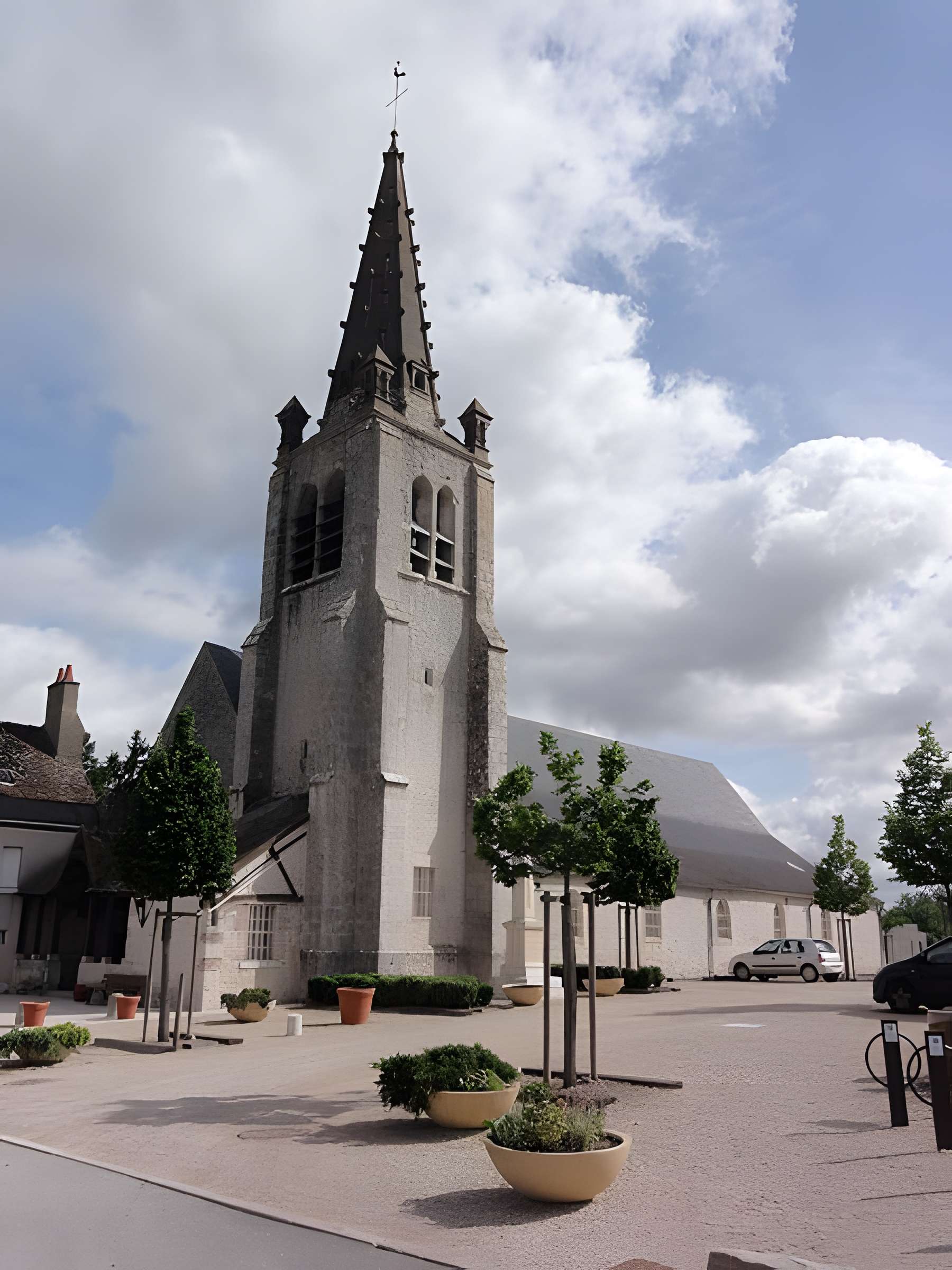 Église Saint-Hilaire de Saint-Hilaire-Saint-Mesmin 