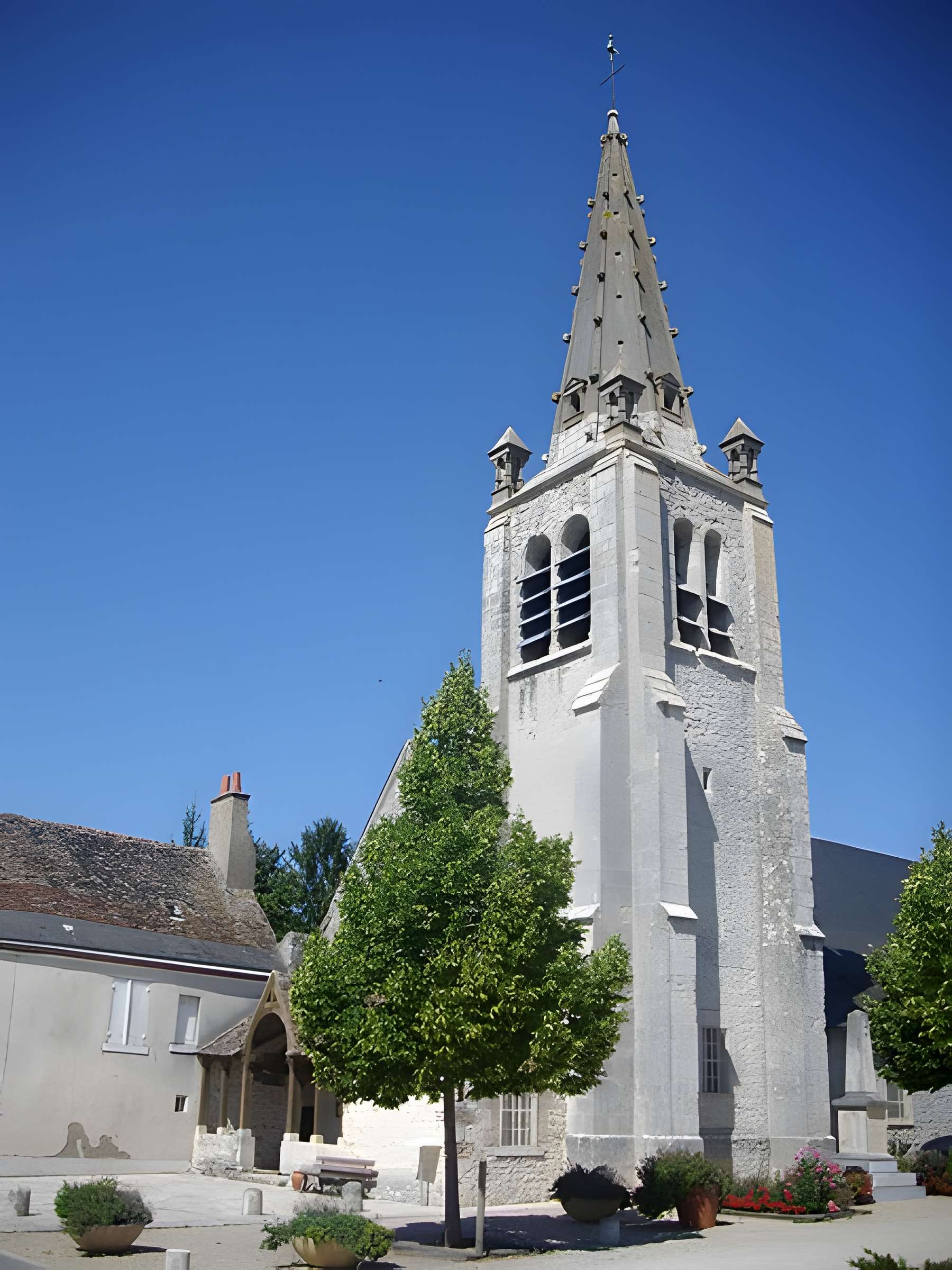 Église Saint-Hilaire de Saint-Hilaire-Saint-Mesmin