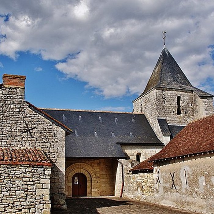 Photo de Église Saint-Hilaire de Verneuil-le-Château