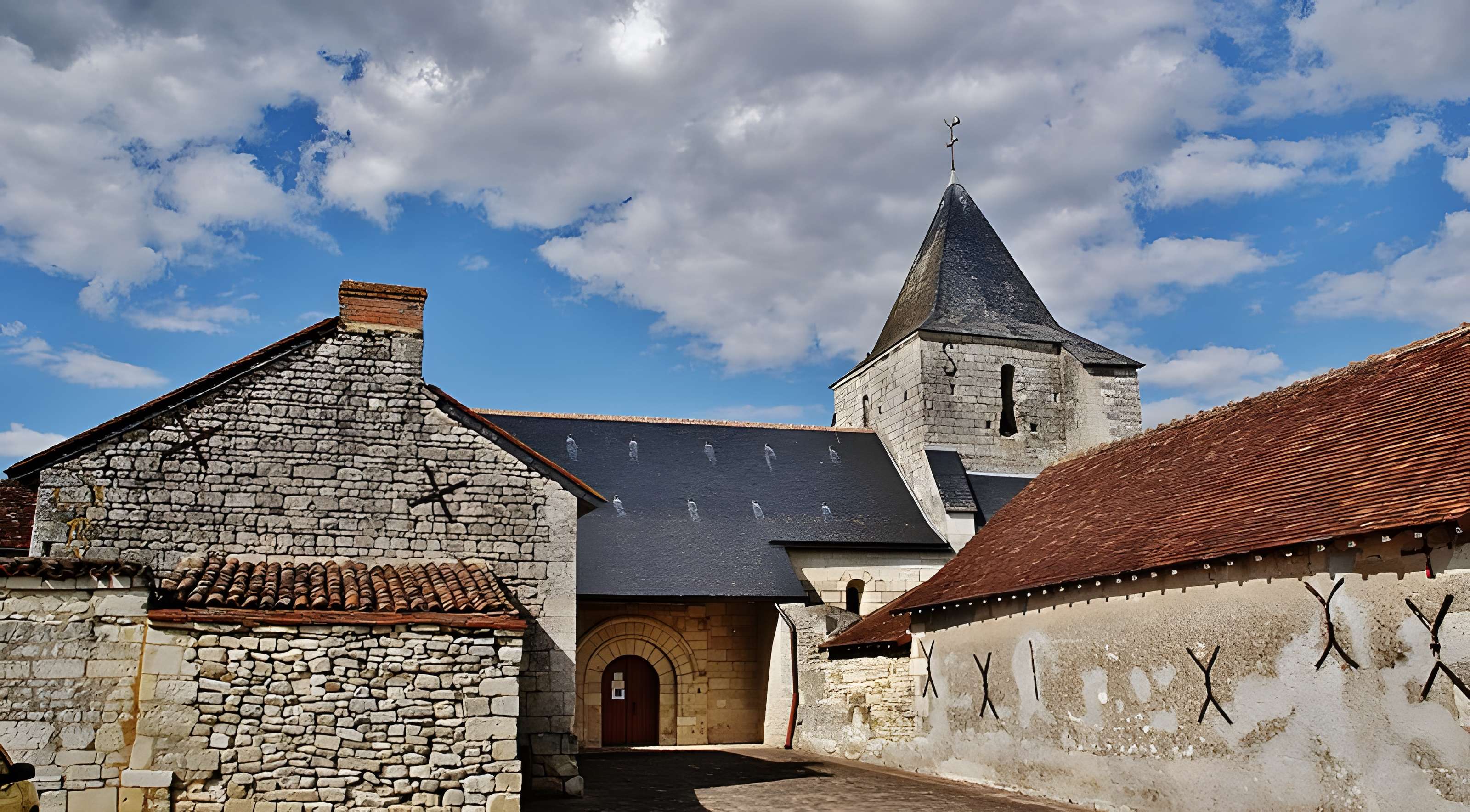 Église Saint-Hilaire de Verneuil-le-Château