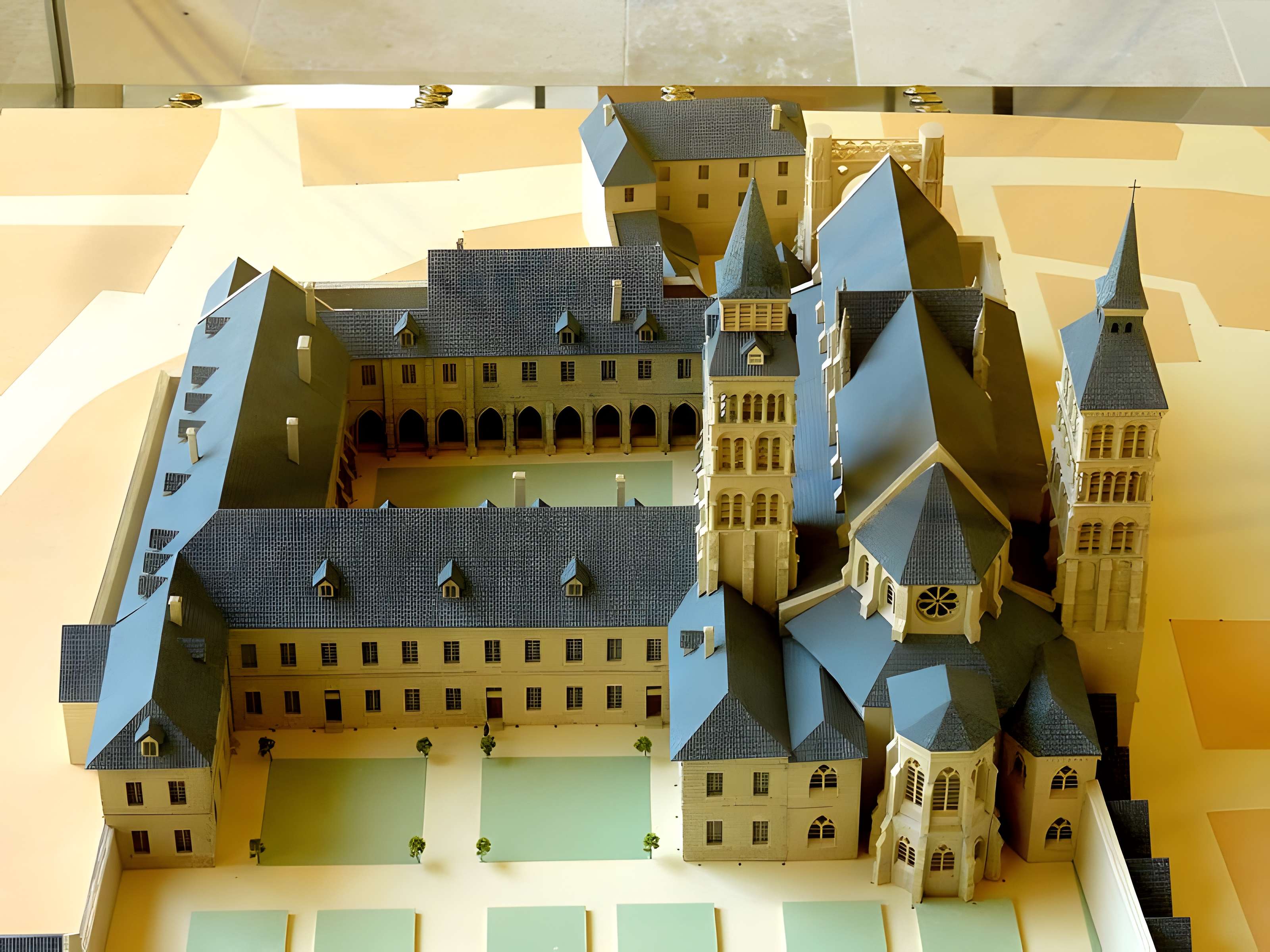 Abbaye Saint-Corneille de Compiègne