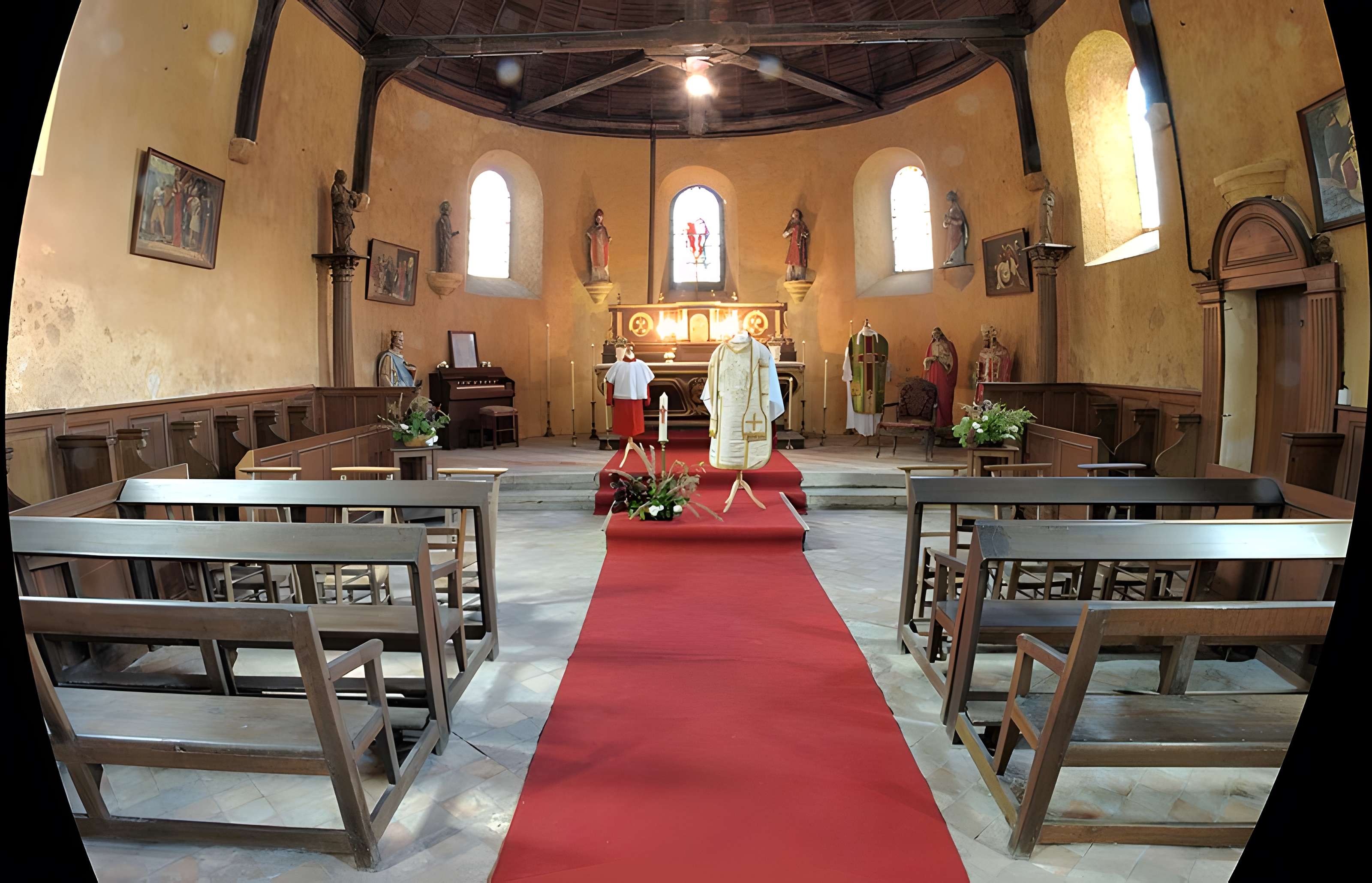 Église Saint-Hilaire-et-Saint-Eutrope de Villeperrot