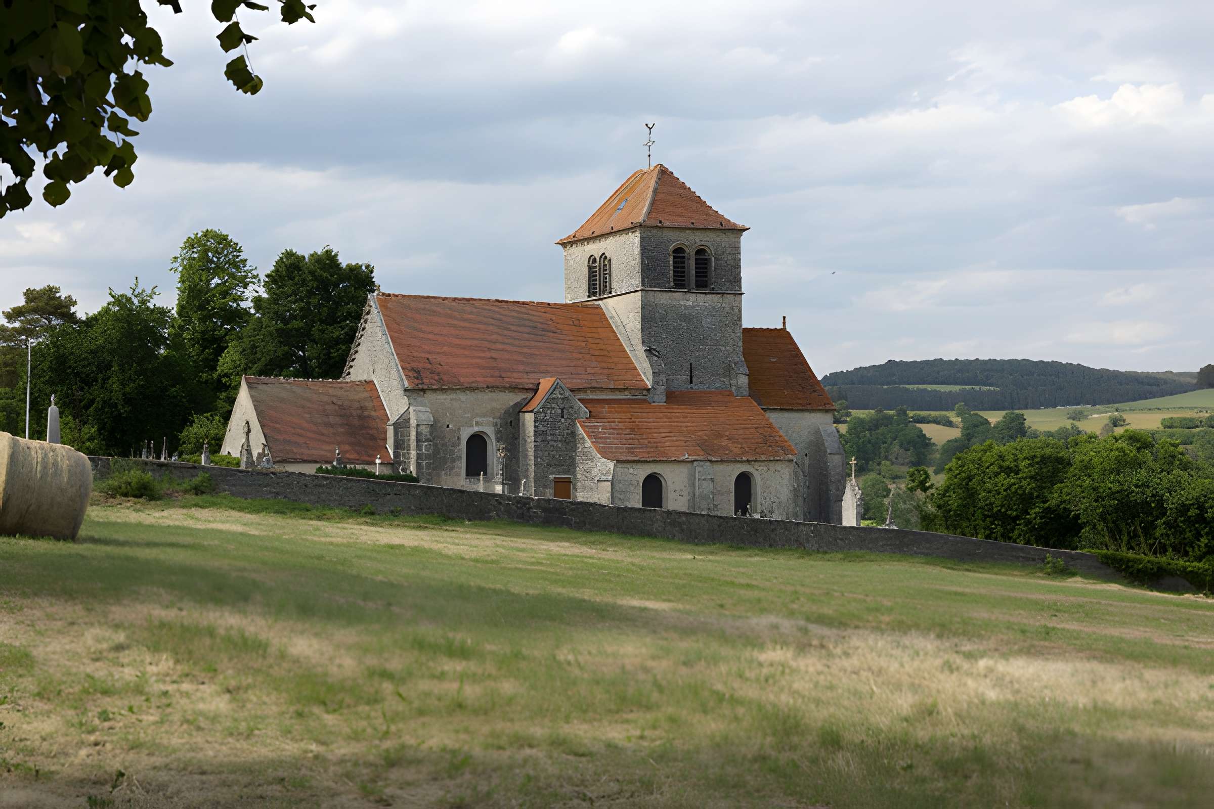 Église Saint-Hippolyte de Bay-sur-Aube