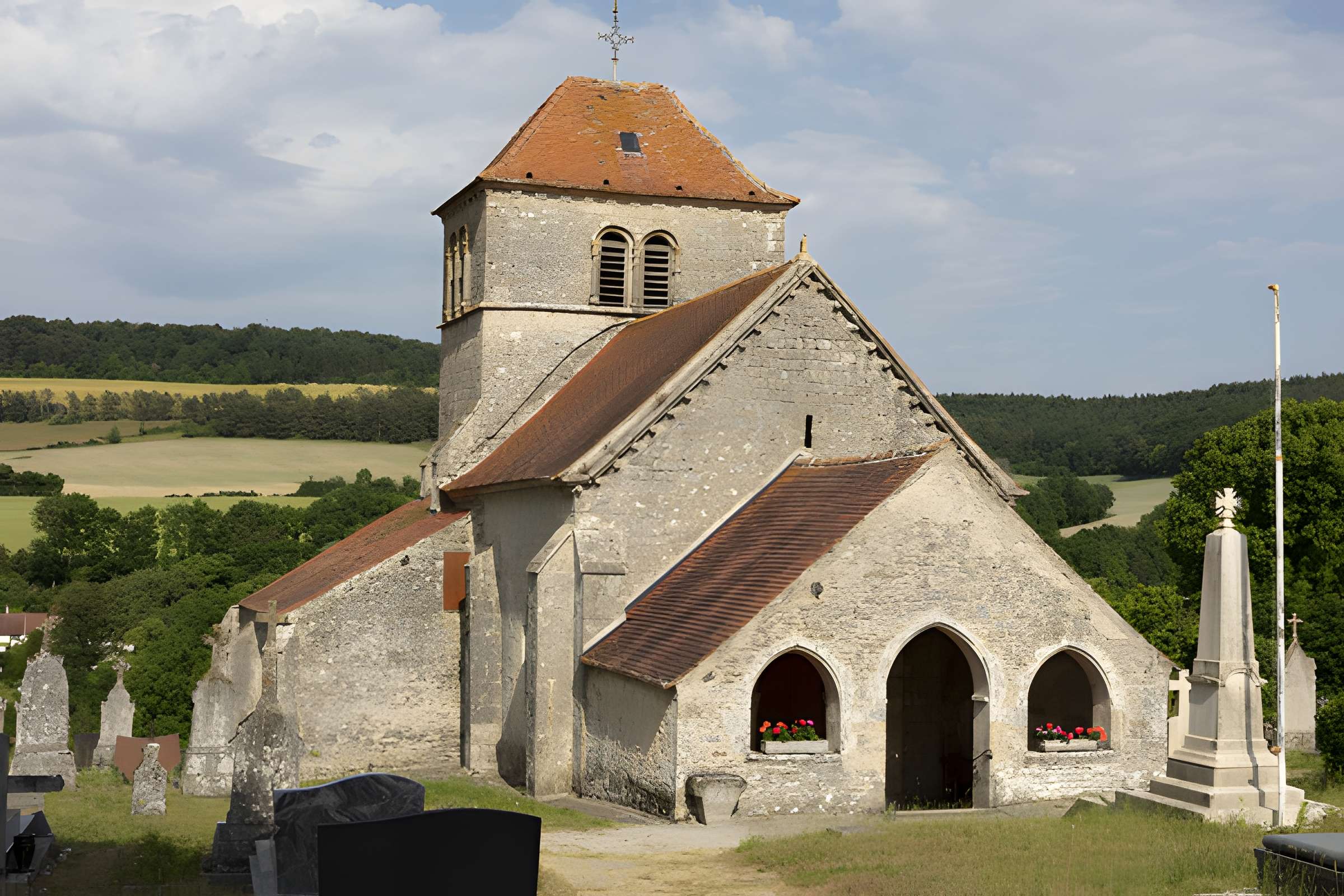 Église Saint-Hippolyte de Bay-sur-Aube