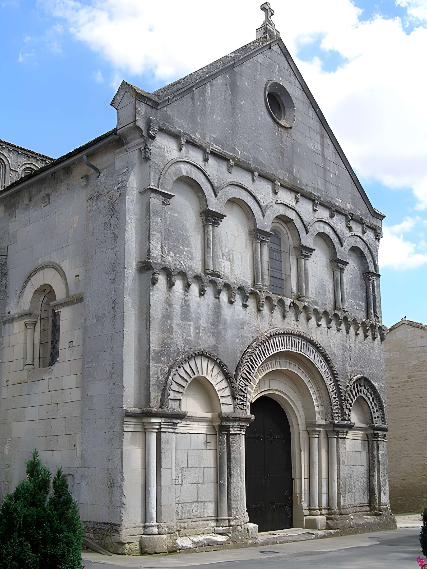 Église Saint-Hippolyte de Moulidars 
