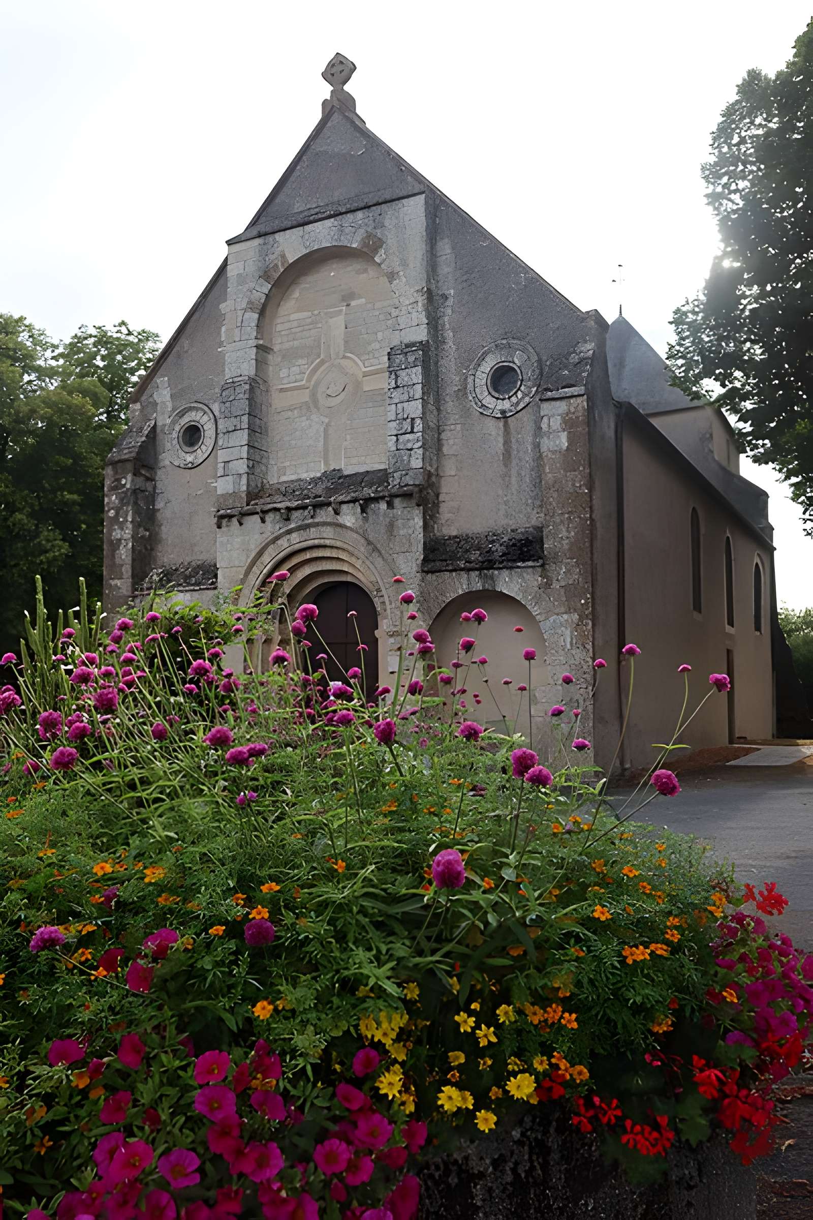 Église Saint-Hugues d'Avord