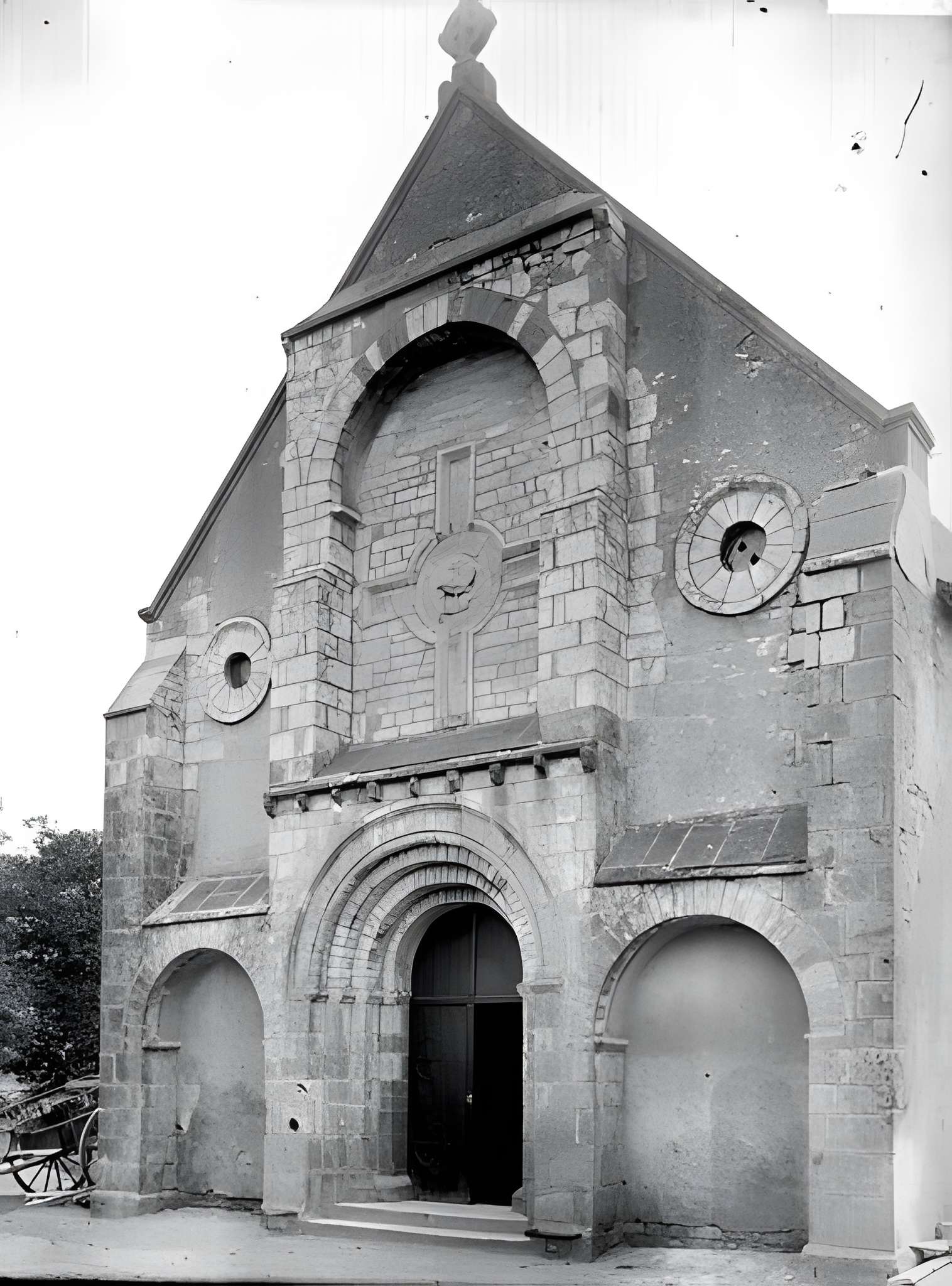 Église Saint-Hugues d'Avord