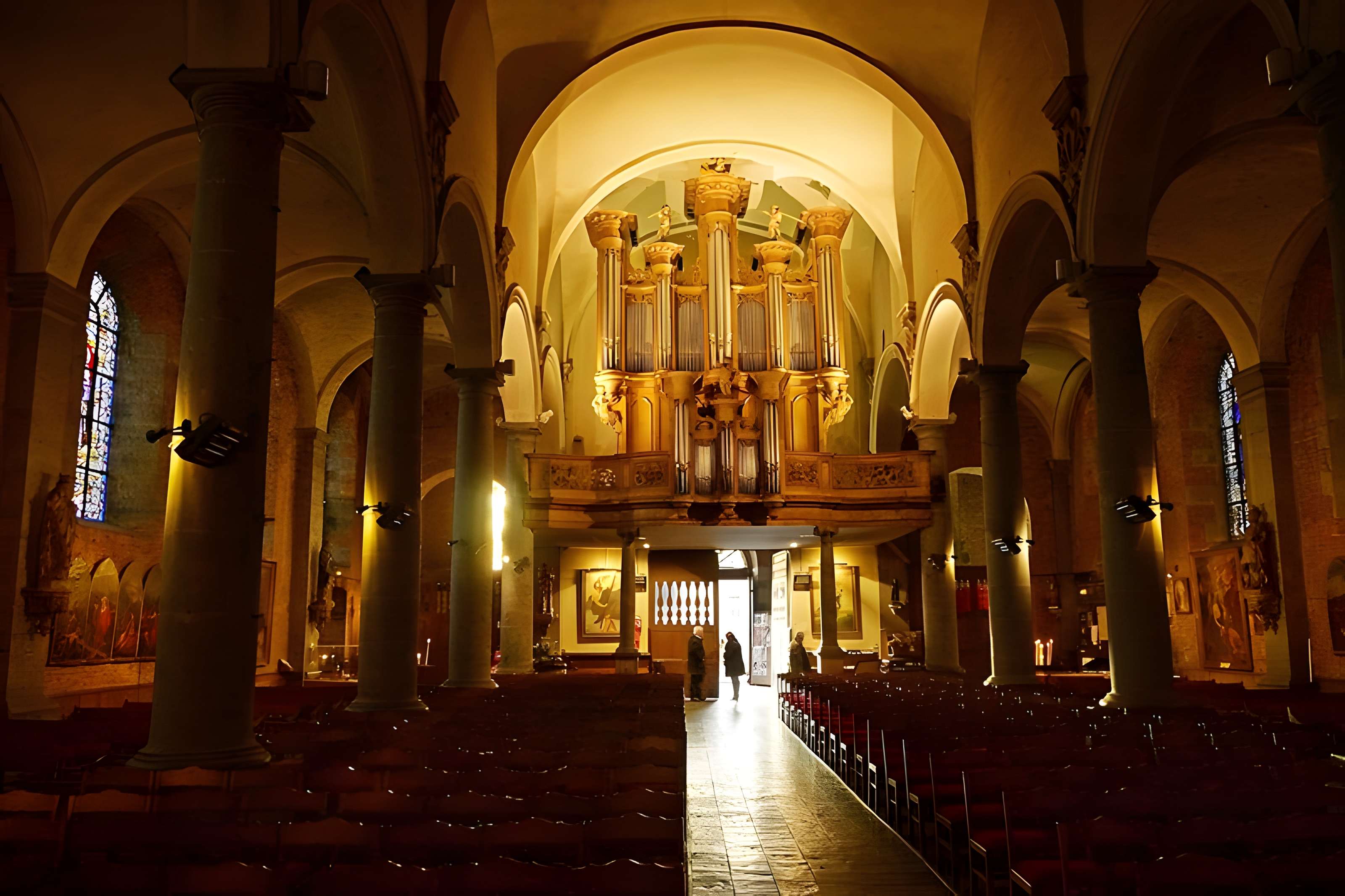 Église Saint-Humbert de Maroilles