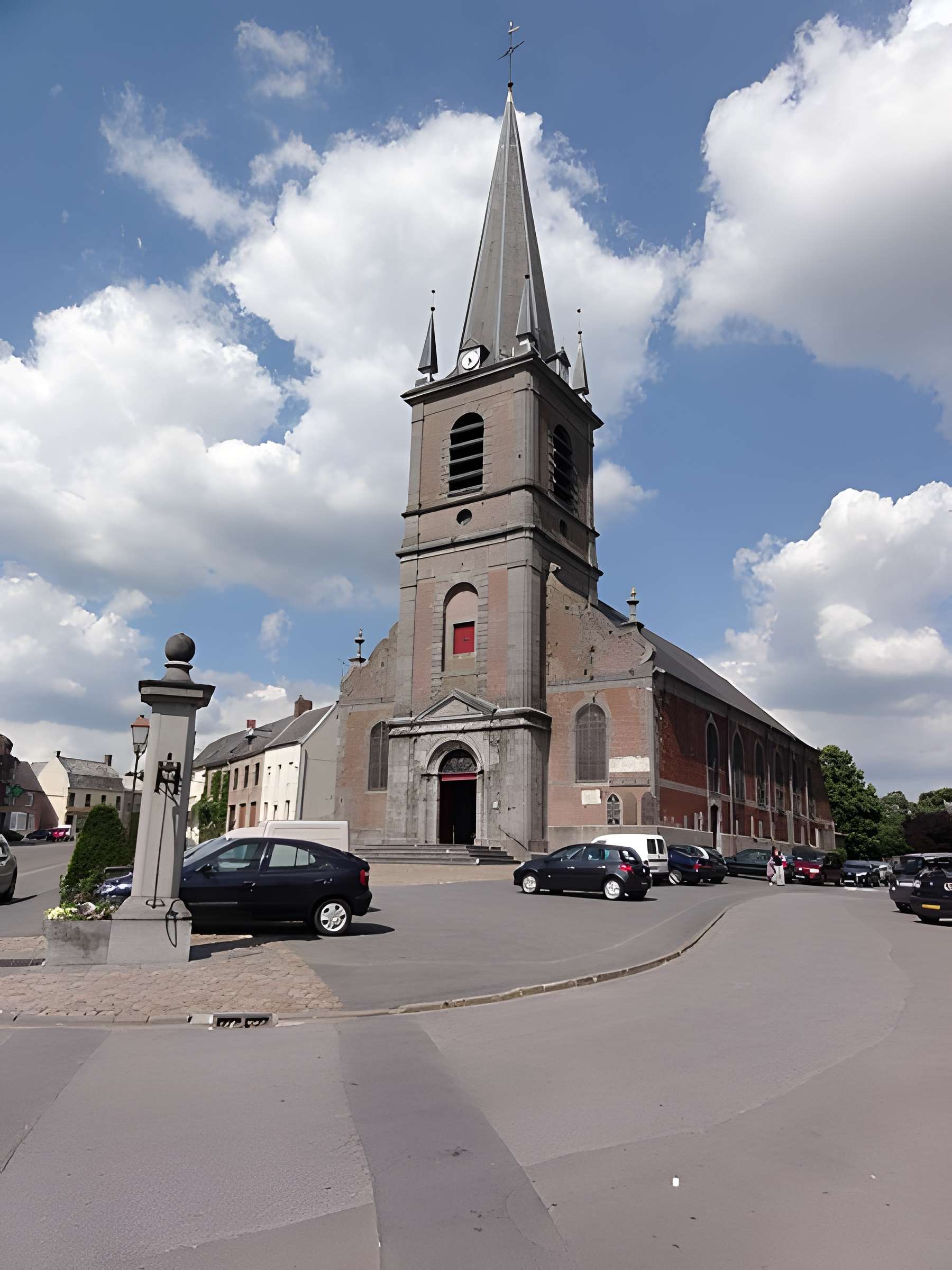 Église Saint-Humbert de Maroilles