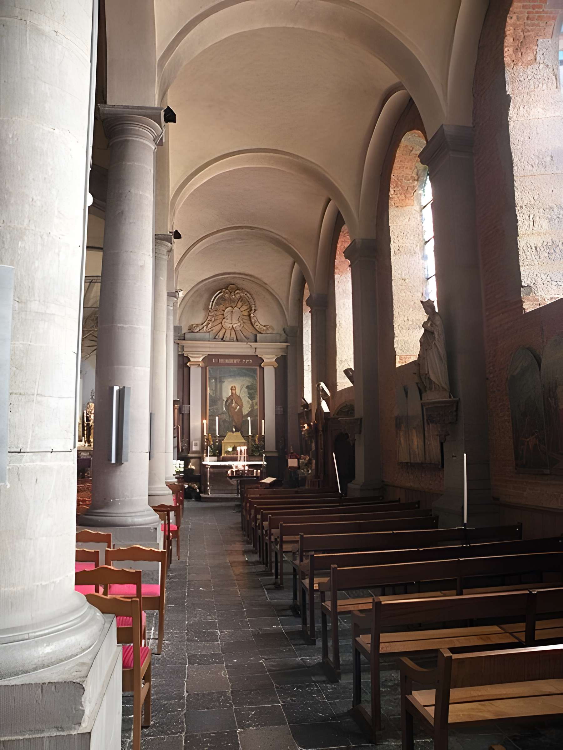 Église Saint-Humbert de Maroilles