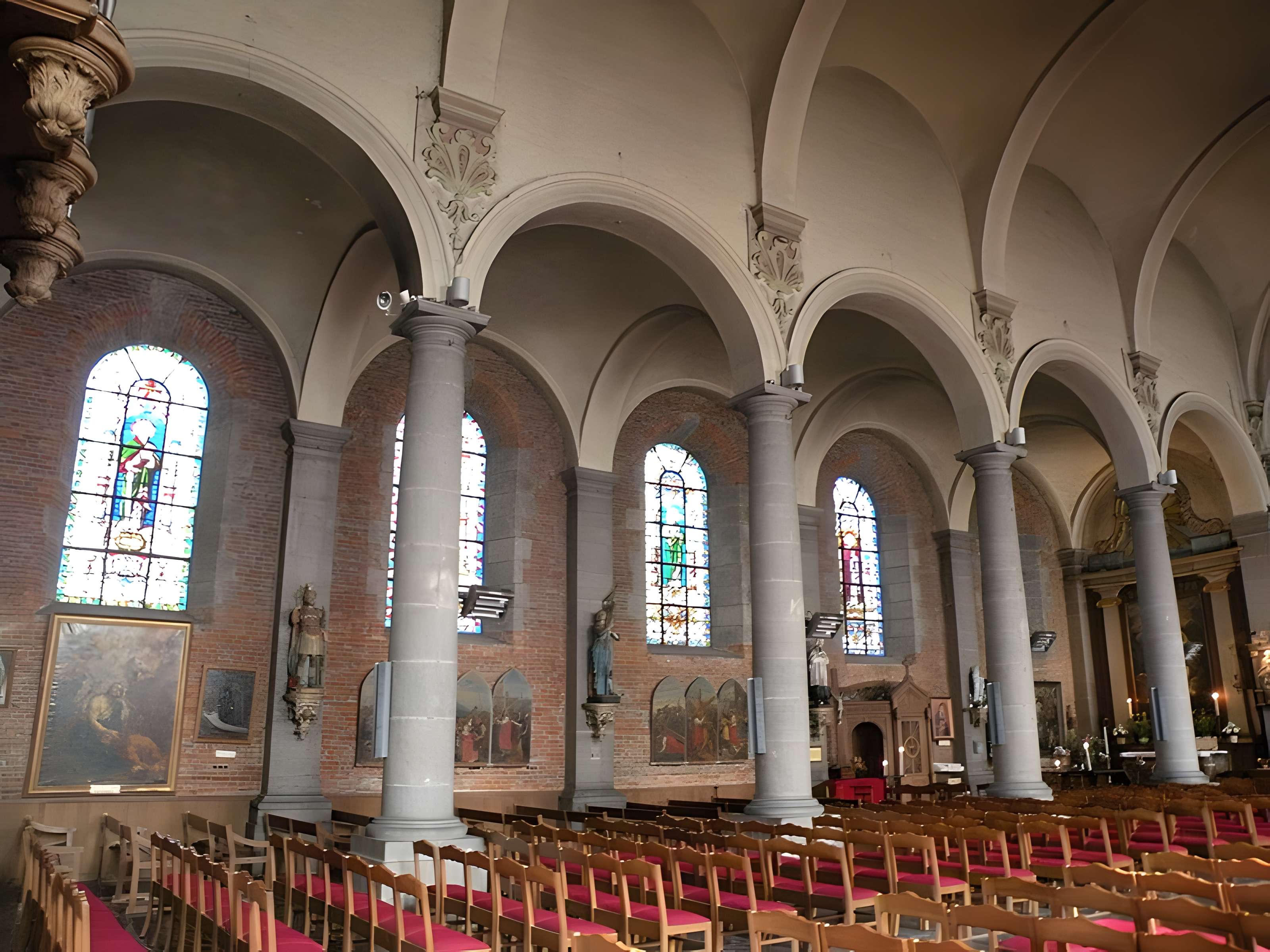 Église Saint-Humbert de Maroilles