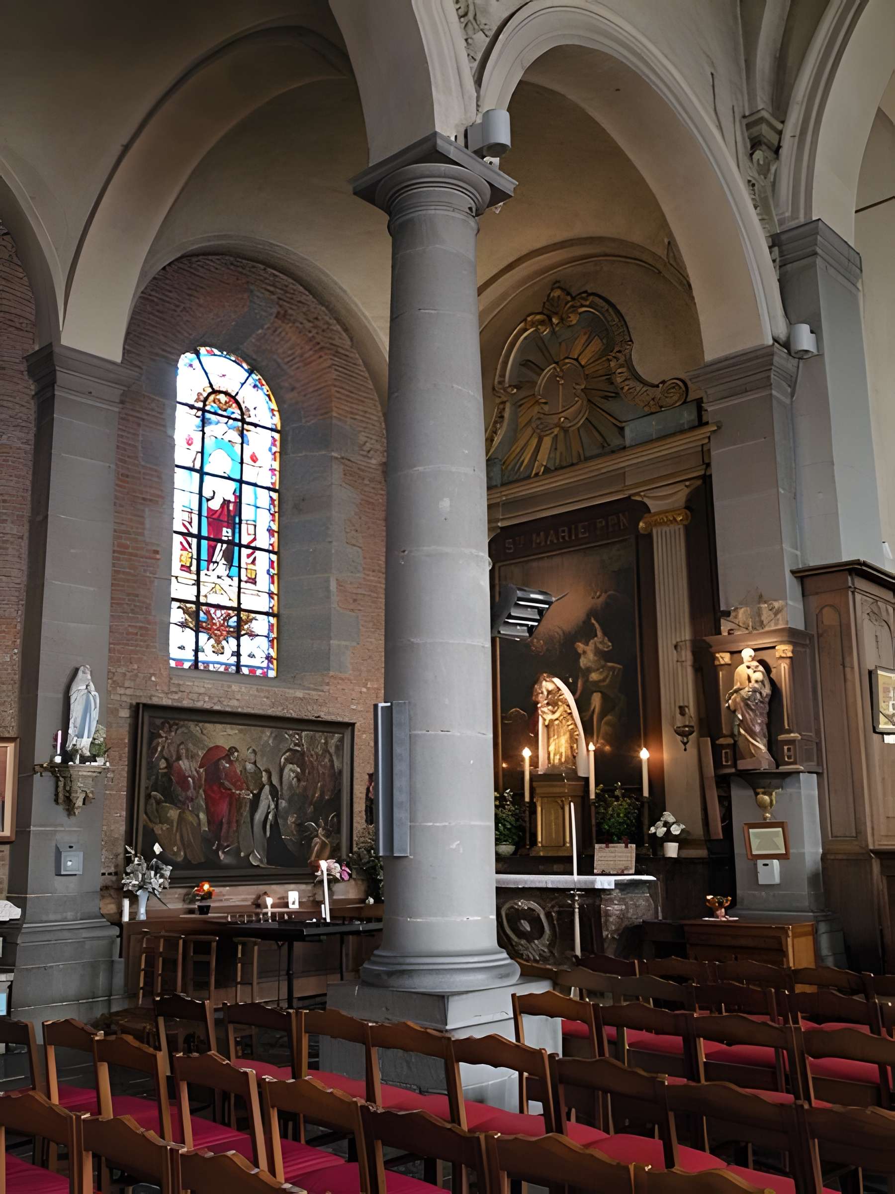 Église Saint-Humbert de Maroilles