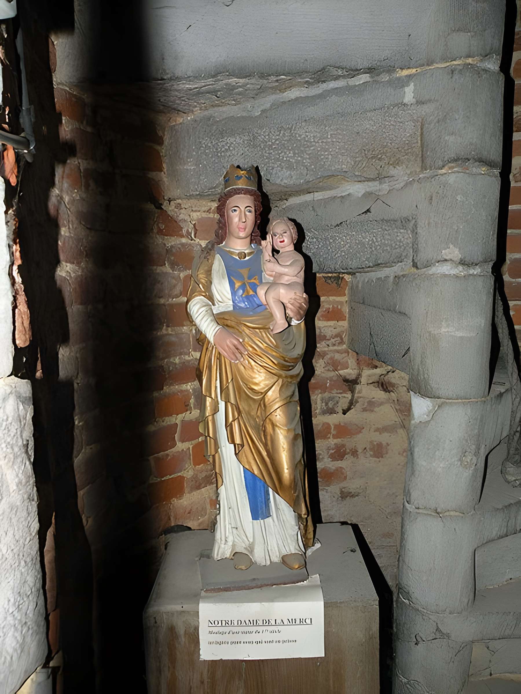 Église Saint-Humbert de Maroilles