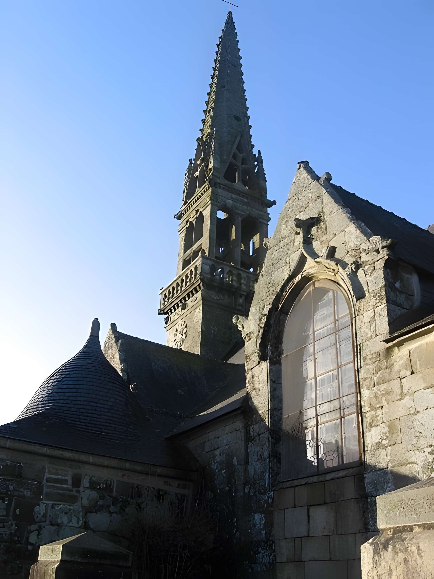 Église Saint-Idunet de Trégourez 