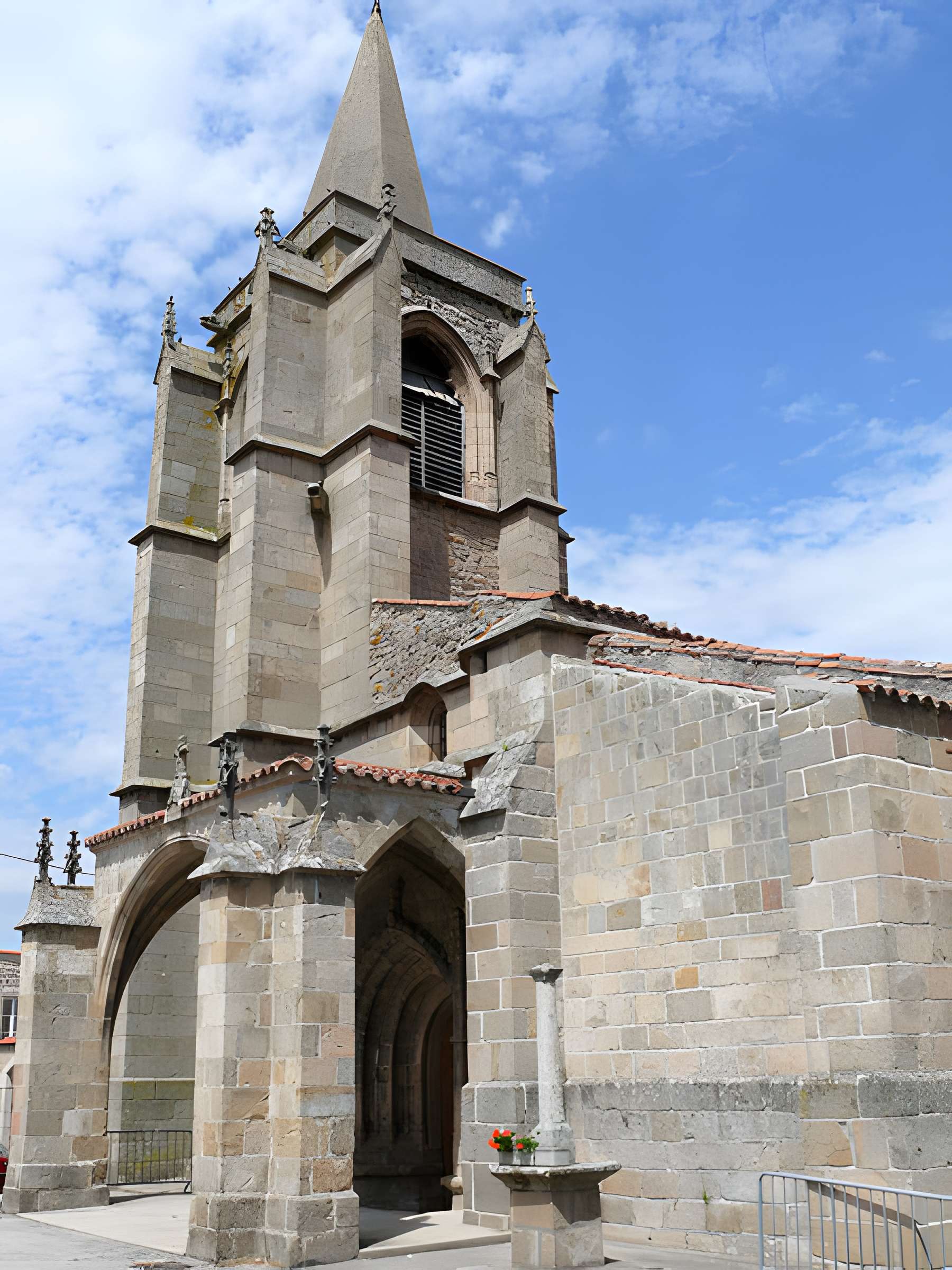 Église Saint-Irénée de Luriecq