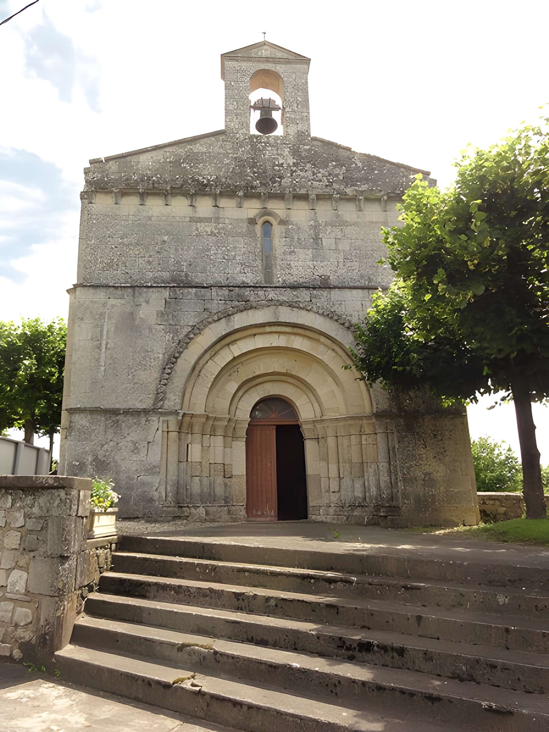 Église Saint-Jacques de Belluire 
