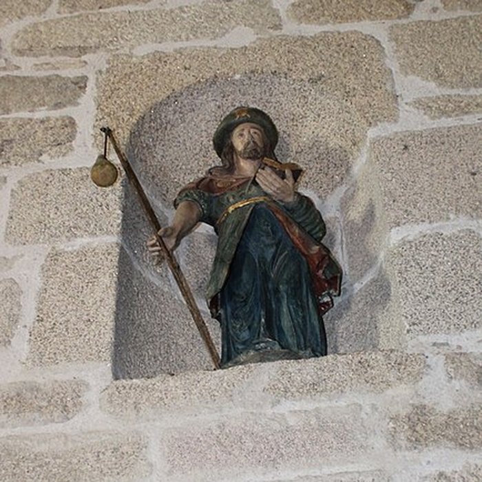 Photo de Église Saint-Jacques de Chaumeil et croix