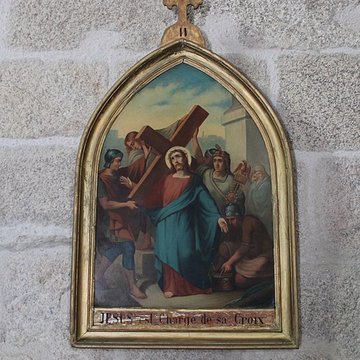 Église Saint-Jacques de Chaumeil et croix