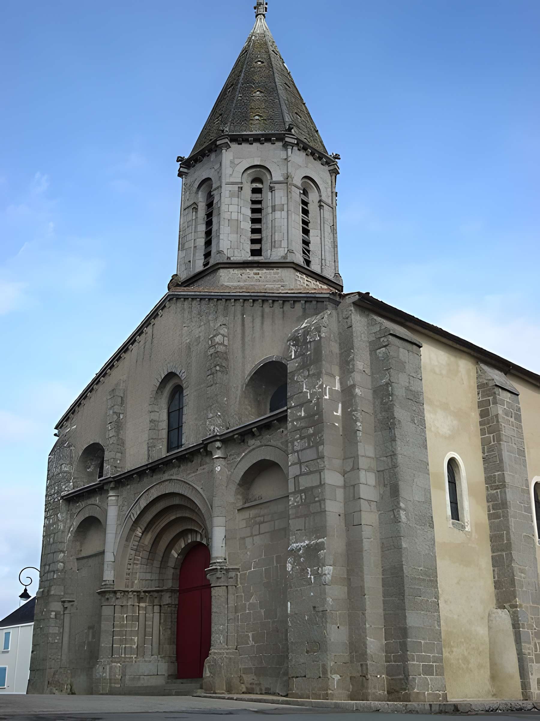 Église Saint-Jacques de Moutiers-les-Mauxfaits 