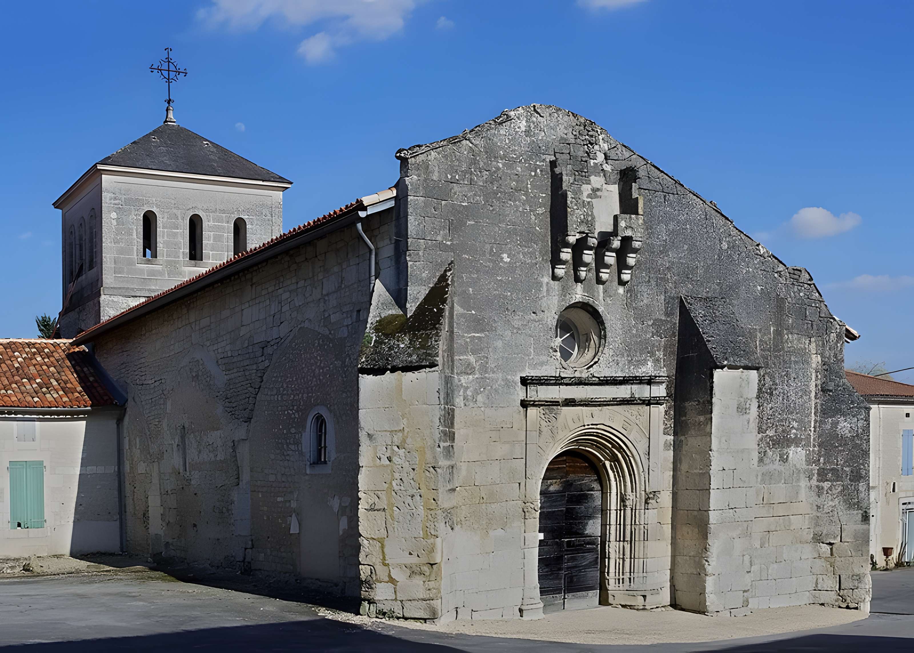 Église Saint-Jacques de Nanteuil-Auriac-de-Bourzac