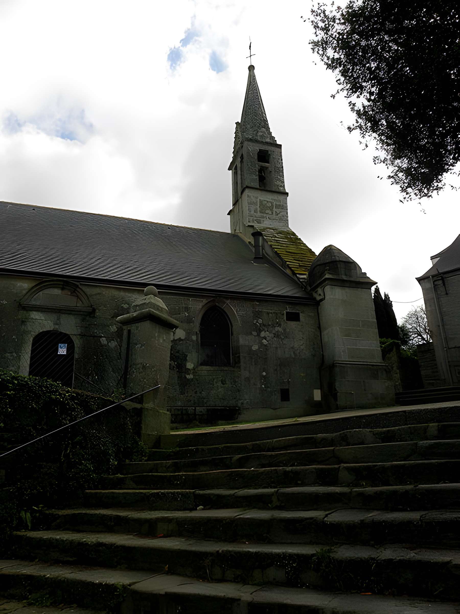 Église Saint-Jacques de Pouldavid