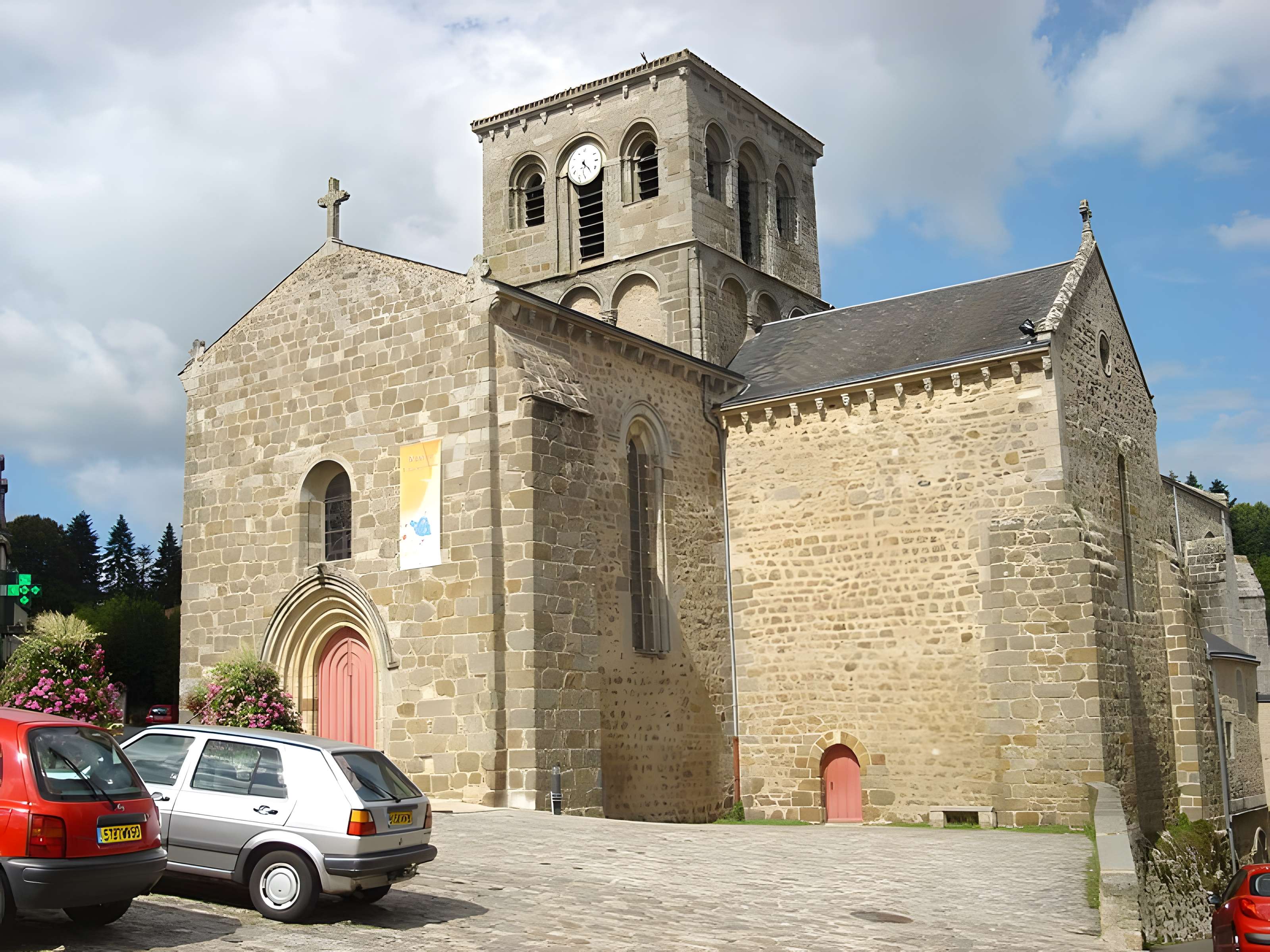 Église Saint-Jacques de Pouzauges 