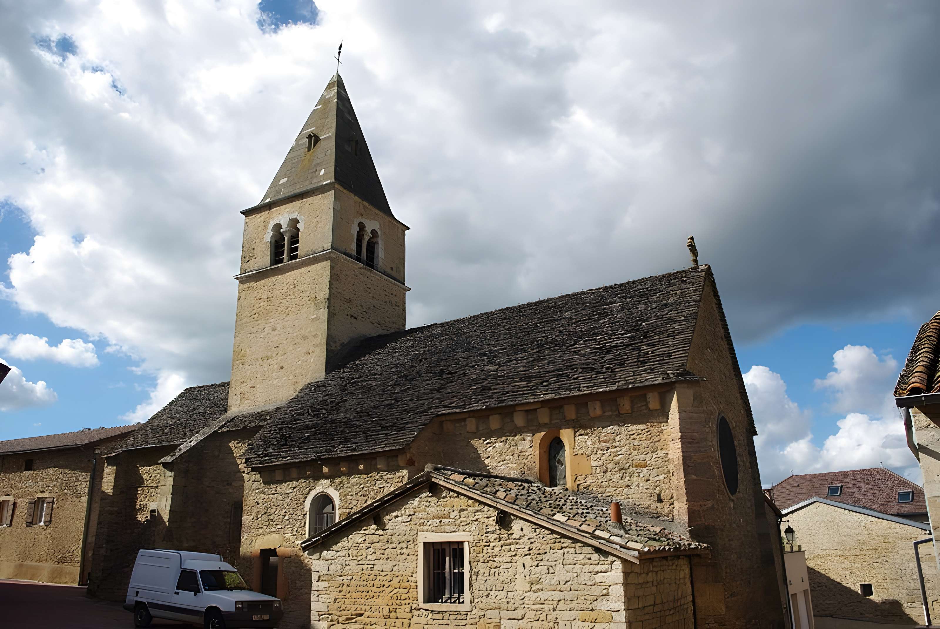 Église Saint-Jacques-le-Majeur de Milly-Lamartine 