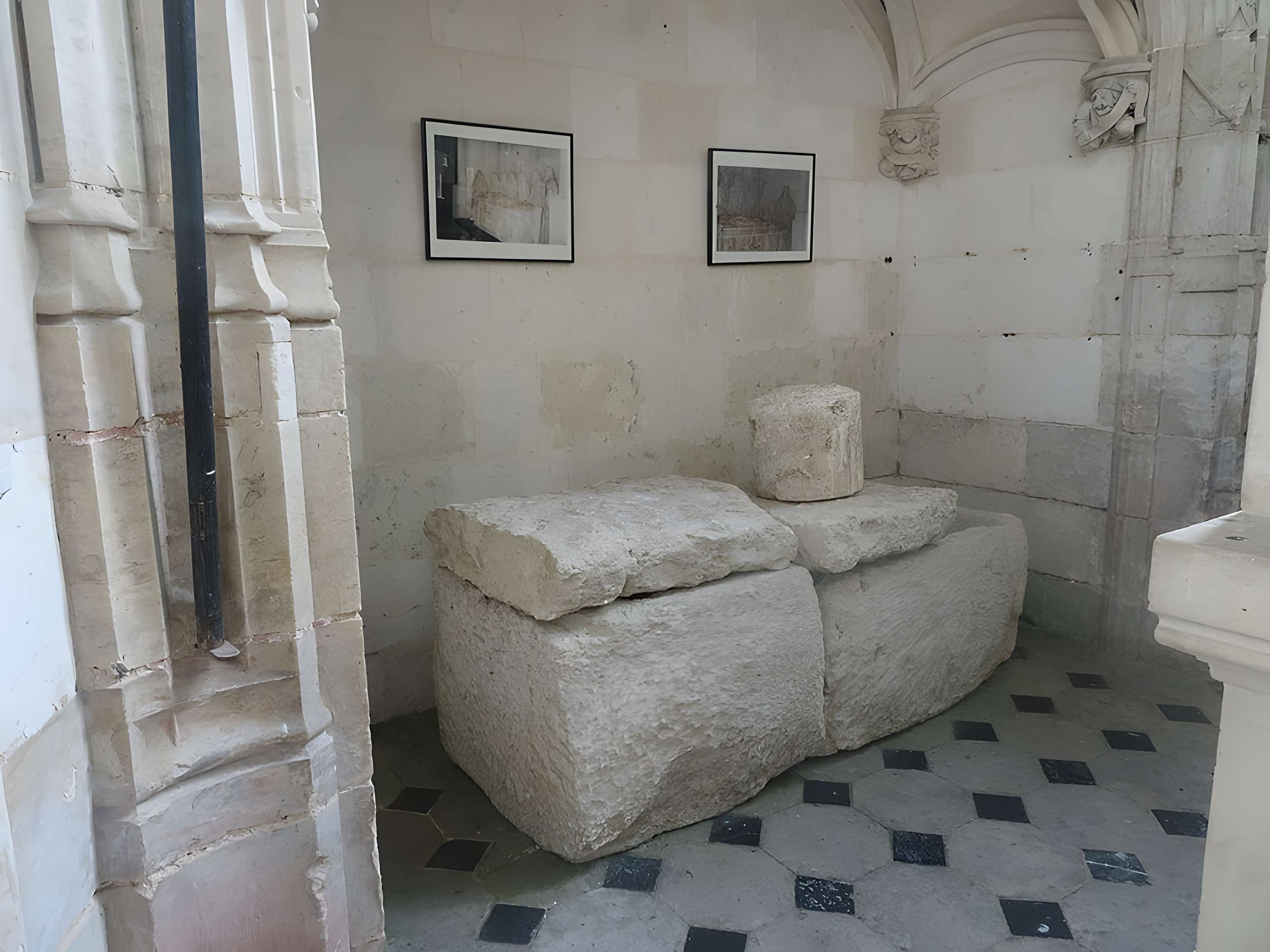 Église Saint-Jacques-le-Majeur-et-Saint-Jean-Baptiste de Folleville