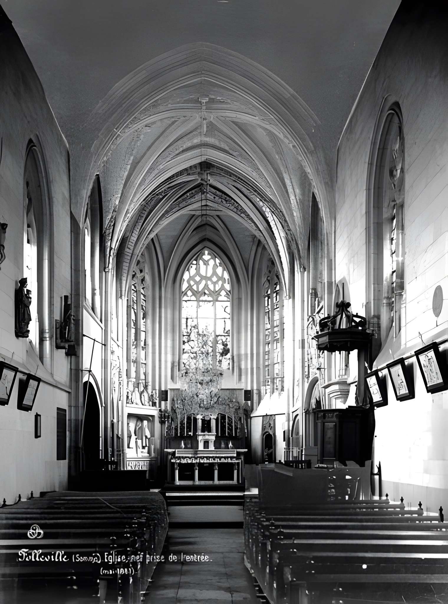 Église Saint-Jacques-le-Majeur-et-Saint-Jean-Baptiste de Folleville