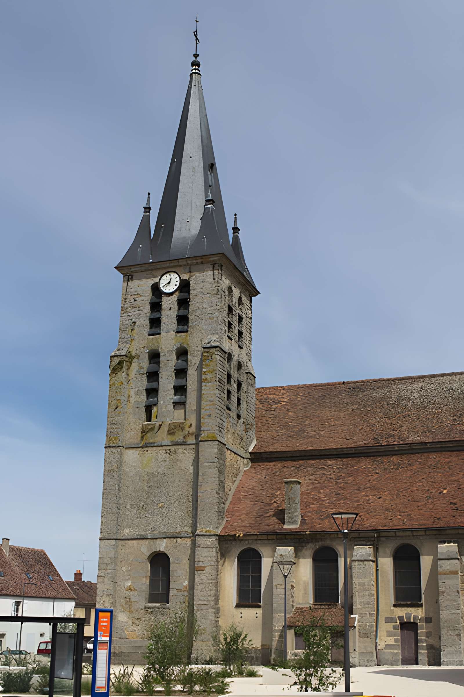 Église Saint-Jacques-le-Mineur de Guignes