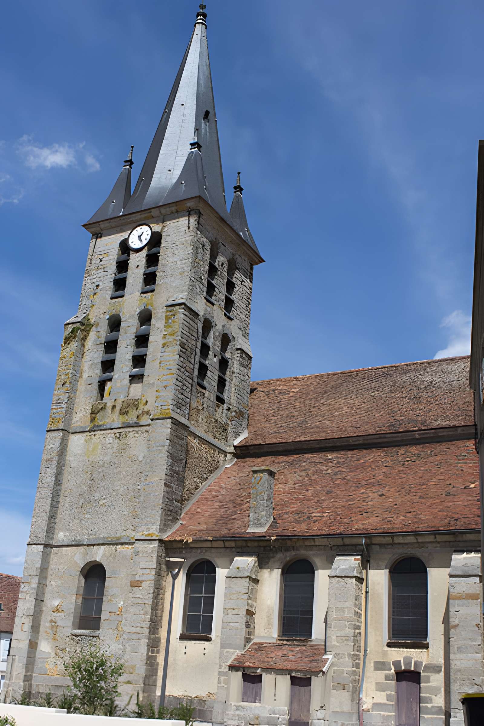 Église Saint-Jacques-le-Mineur de Guignes