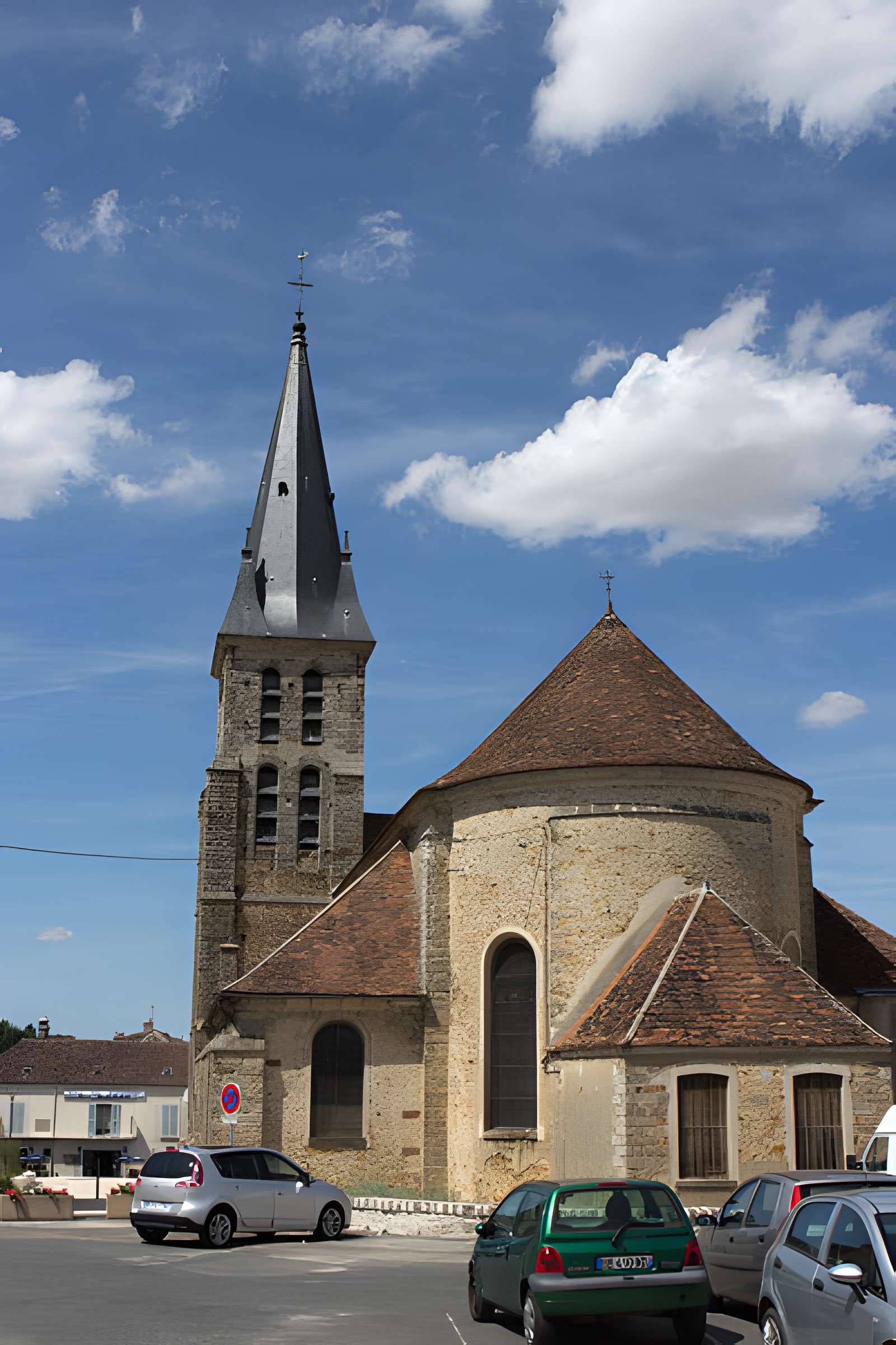 Église Saint-Jacques-le-Mineur de Guignes