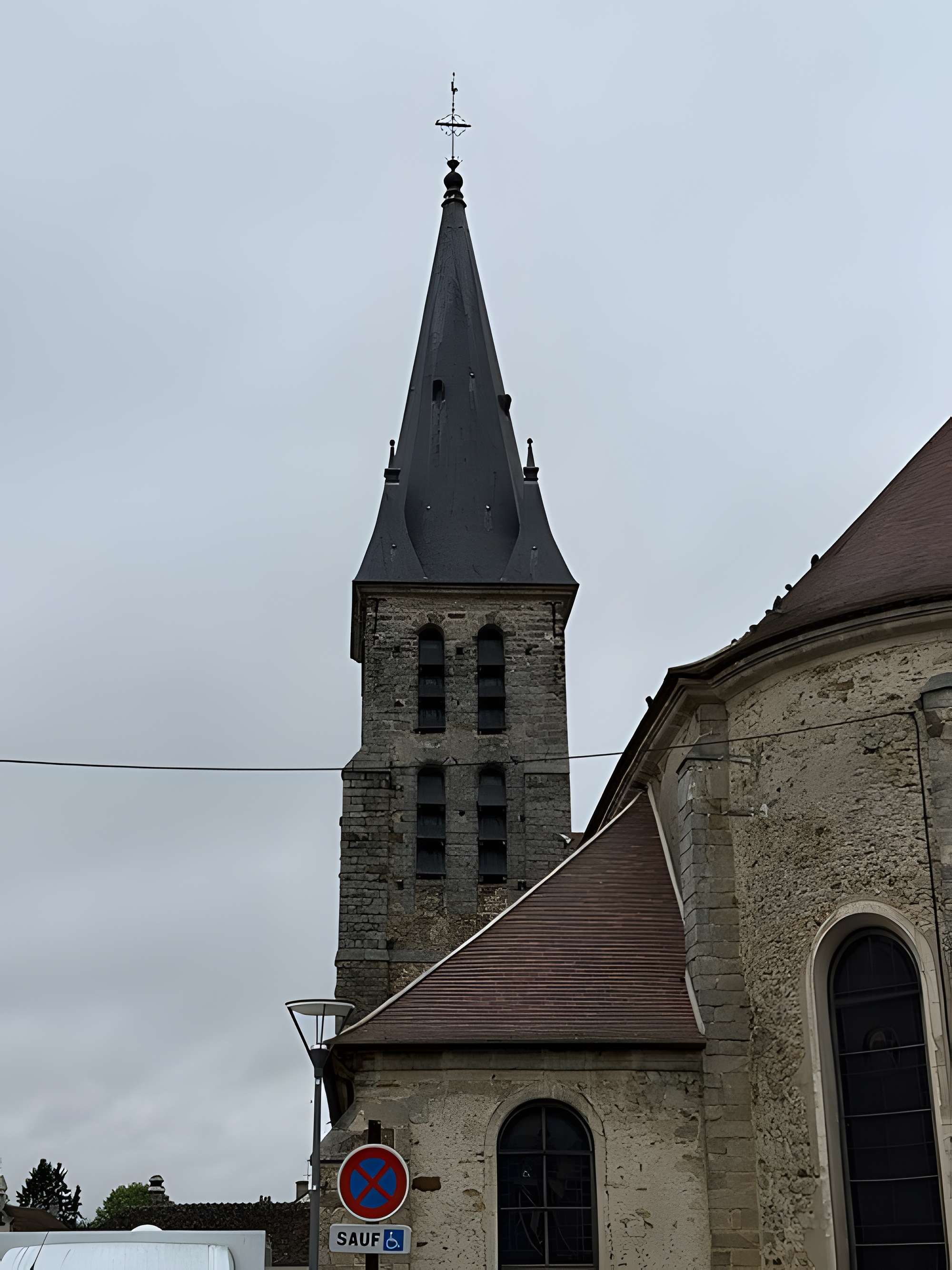 Église Saint-Jacques-le-Mineur de Guignes